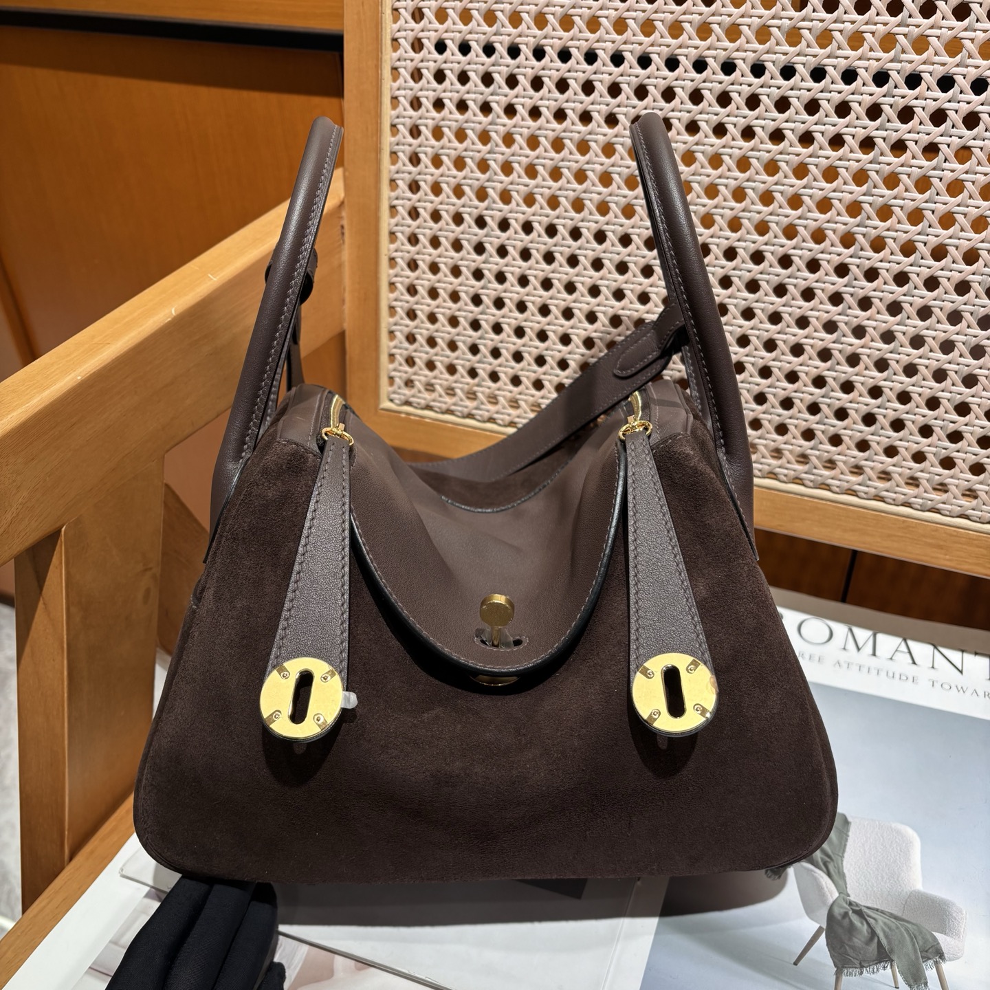 NO:700458,Lindy26 suede and swift leather ebony,Hermes,hermes,stuart weitzman,chamois leather,Hermes,19860909Lindy26 麂皮拼swift皮 乌木色,爱马仕,hermes,stuart weitzman,chamois leather,Hermes,,Bag