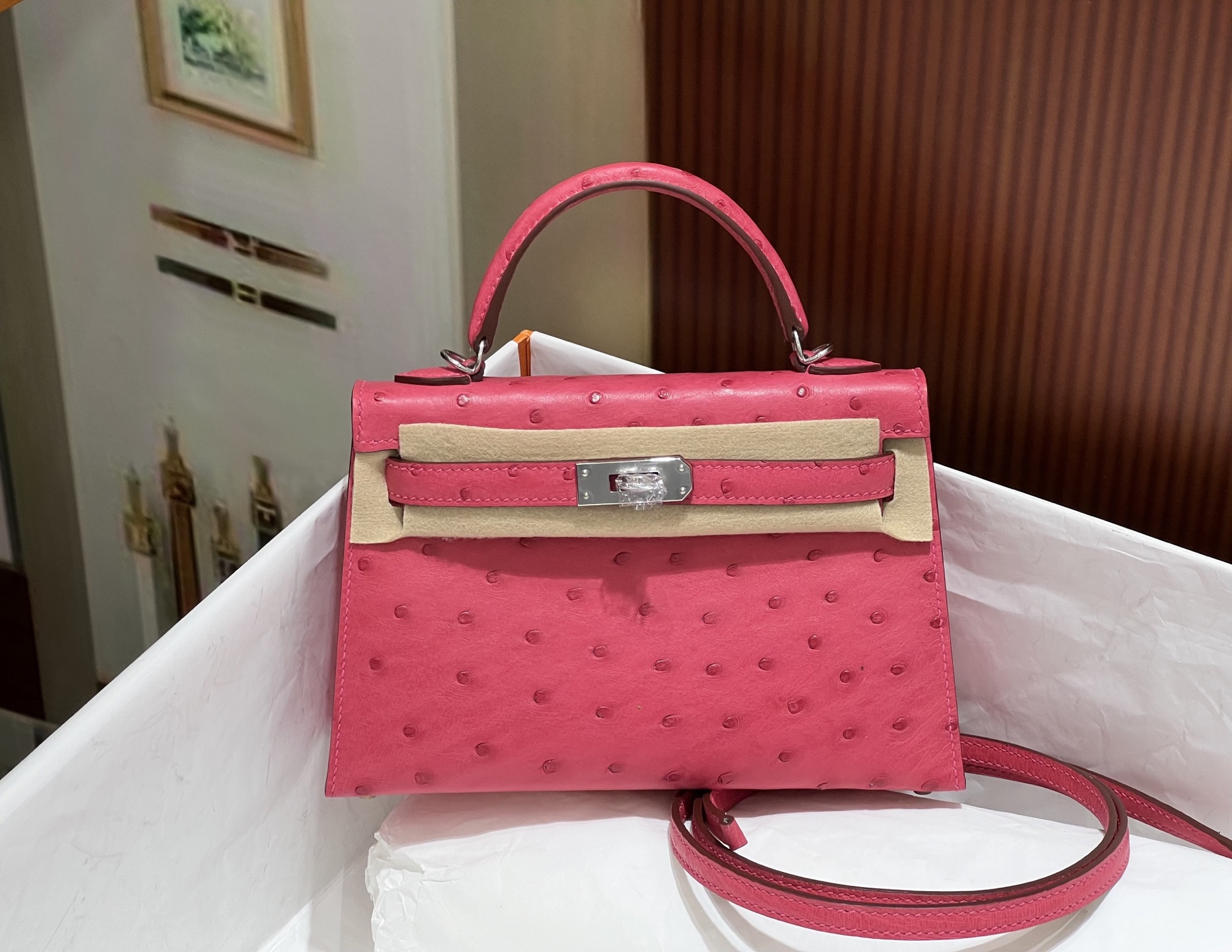 NO:699474,Kelly second generation 19CM silver buckle imported from South Africa KK ostrich skin, good leather visible, top hand sewing, full set of hand-made nails, real shot texture, Hermes, hermes, ostrich skin, Hermes,19860909Kelly二代19CM 银扣南非进口kk鸵鸟皮 好皮质看得见 顶级手缝 全套手工钉实拍现货纹理,爱马仕,hermes,ostrich skin,Hermes,,Bag