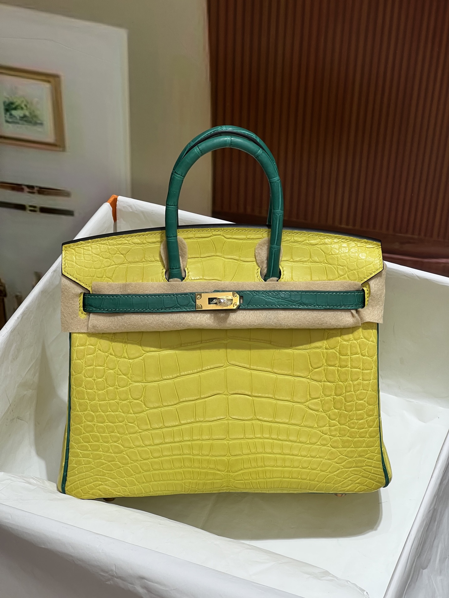 NO:700751,Platinum 25Cm, peacock blue and marigold yellow, sunflower color, full of vitality, Hc original American crocodile skin, real shot, 3 fish version Z, top imported wax thread hand sewing technology, original pure water dyed leather, Hermes, hermes, crocodile skin, Hermes,19860909铂金25Cm 孔雀蓝拼金盏花黄 向日葵色彩 活力满满 Hc原厂美洲鳄鱼皮实拍现货,3条鱼对版Z 顶级进口蜡线手缝工艺 原版纯水染皮料,爱马仕,hermes,crocodile skin,Hermes,,Bag