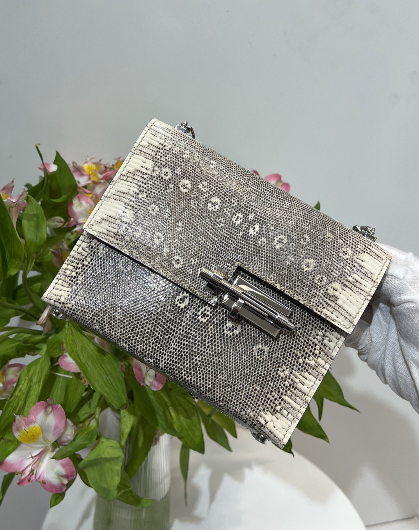 NO:700080,Pistol bag Verrou small size original color silver buckle original lizard leather top hand sewing!  Pure steel hardware,Hermes,hermes,Hermes,19860909手枪包 插稍包 Verrou 小号 原花色 银扣 原厂蜥蜴皮皮 顶级手工缝制！纯钢五金,爱马仕,hermes,Hermes,,Bag
