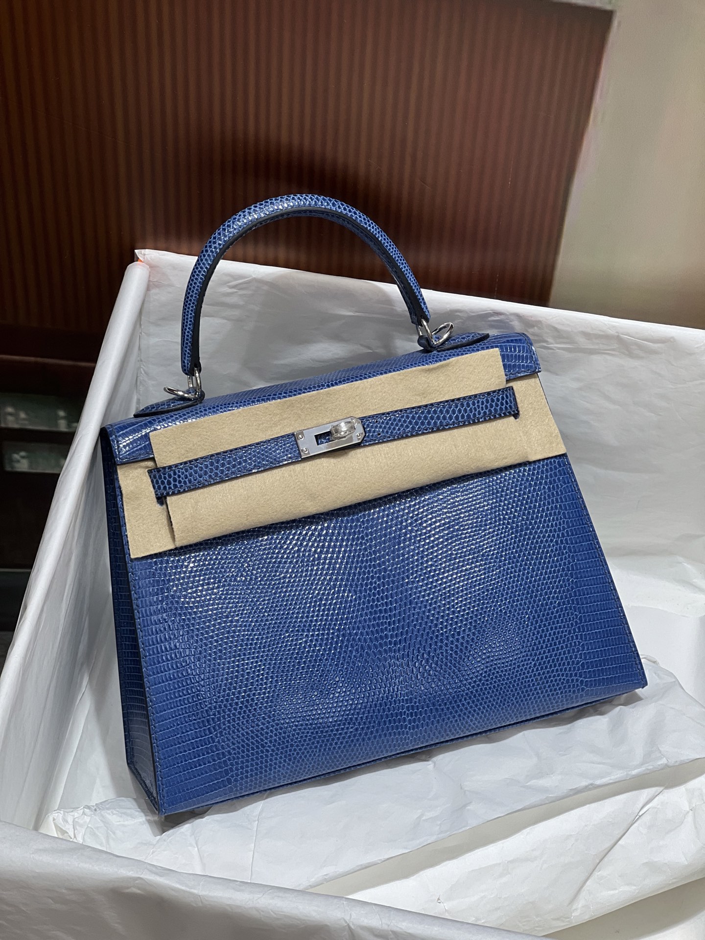 NO:812068,Kelly 25CM. Silver buckle Hc imported lizard real shot, new release, version Z, top hand sewing craftsmanship, Hermes, hermes, Hermes,19860909凯丽Kelly 25CM. 银扣 Hc进口蜥蜴实拍现货 新出 对版Z 顶级手缝工艺,爱马仕,hermes,Hermes,,Bag