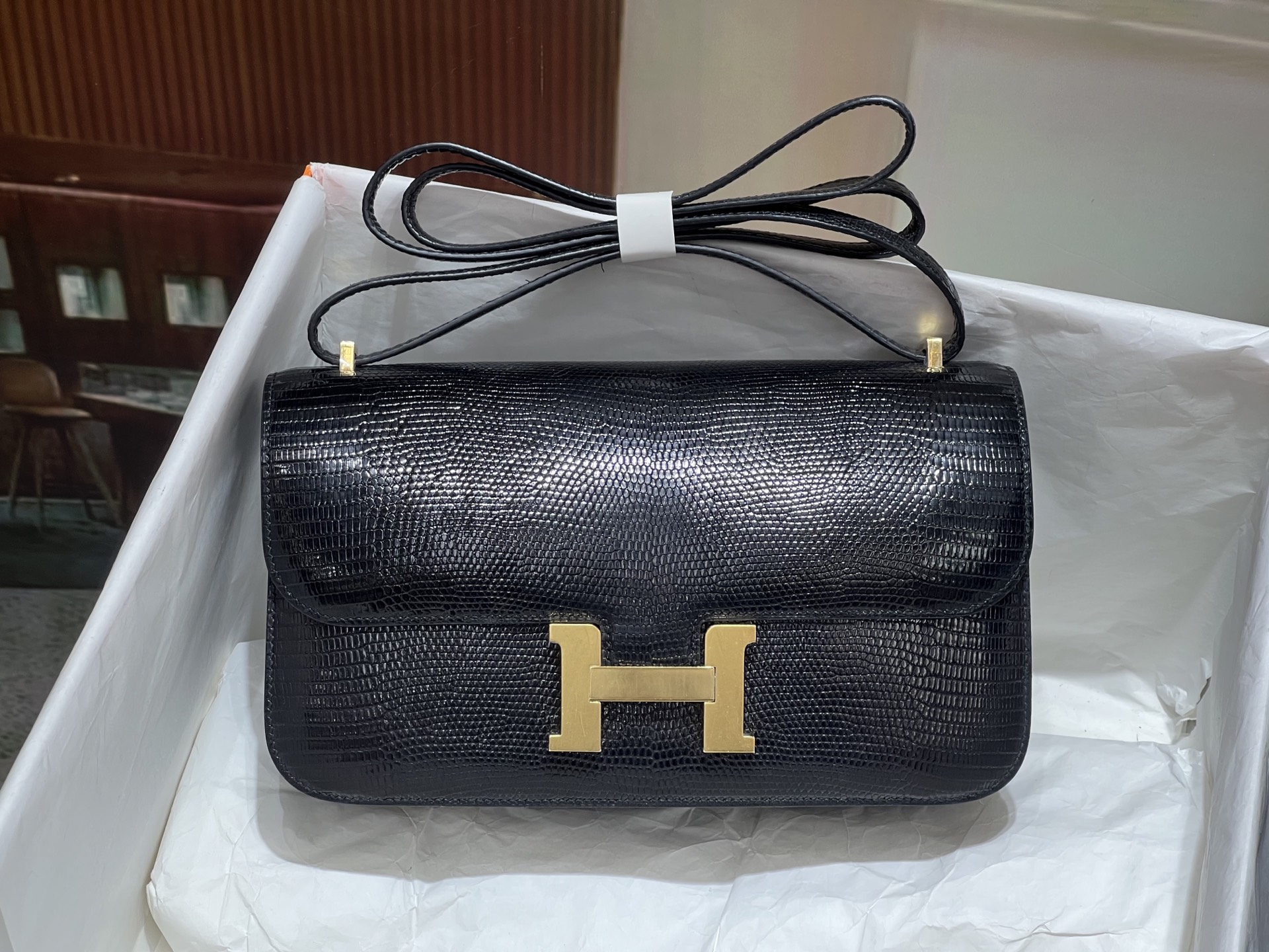 NO:701118,Kangkang 26CM. Black gold buckle hc imported original lizard skin wax thread hand stitching real stock ~, Hermes, hermes, Hermes,19860909康康26CM. 黑色 金扣hc进口原厂蜥蜴皮 蜡线手缝 现货实拍～,爱马仕,hermes,Hermes,,Bag