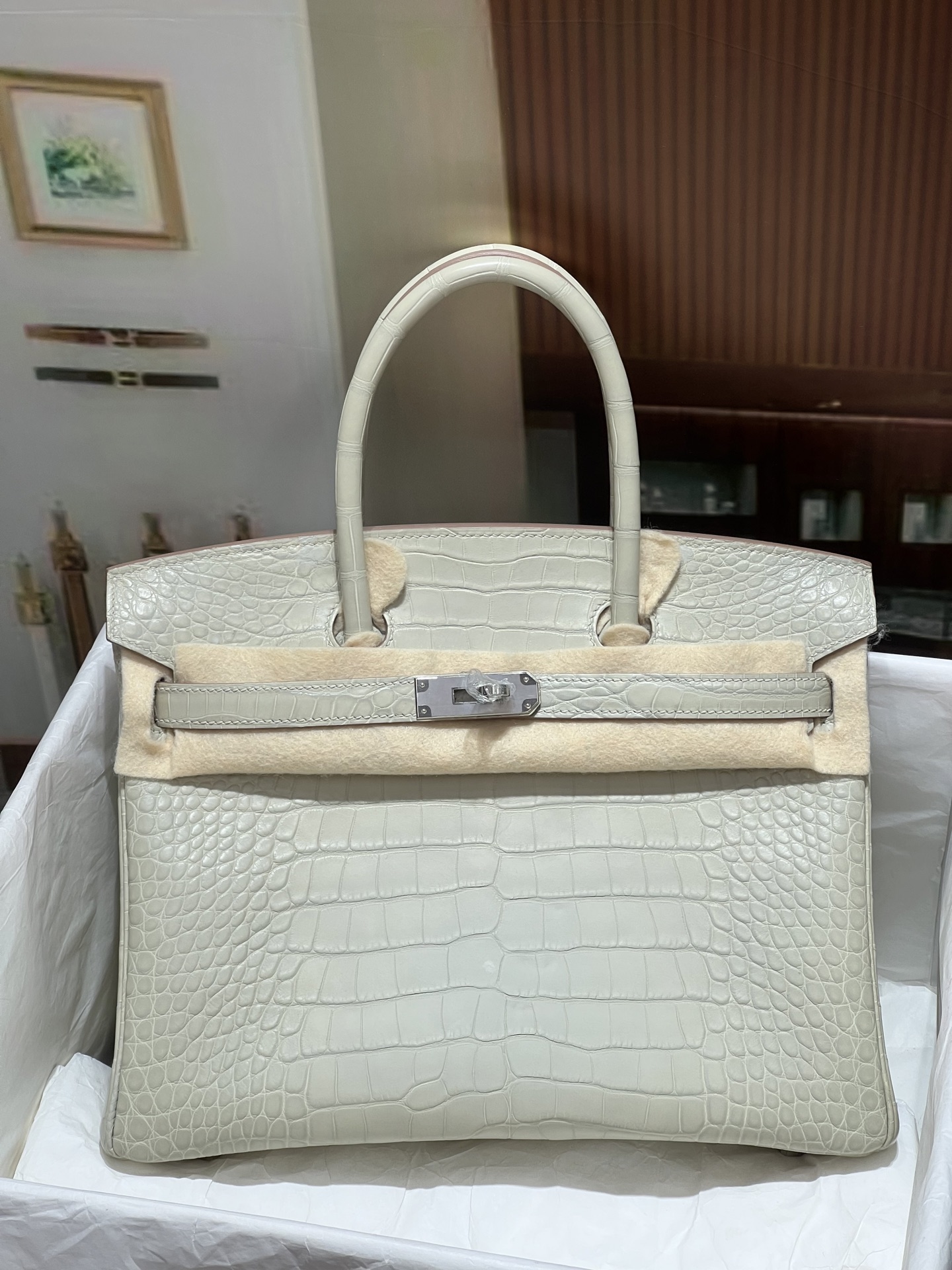 NO:700684,Platinum 30CM, glacier white, silver buckle, Hc imported American crocodile, original leather, pure water-dyed alligator leather, pure hand-stitched wax thread, hand-stitched in stock, real shot, square series, full set of hand-nailed, Hermes, Hermes, Hermes,19860909铂金30CM 冰川白 银扣 Hc进口美洲鳄 原厂皮 纯水染湾鳄皮料 纯手缝蜡线手缝现货实拍 方块 系列 全套手打钉,爱马仕,hermes,Hermes,,Bag