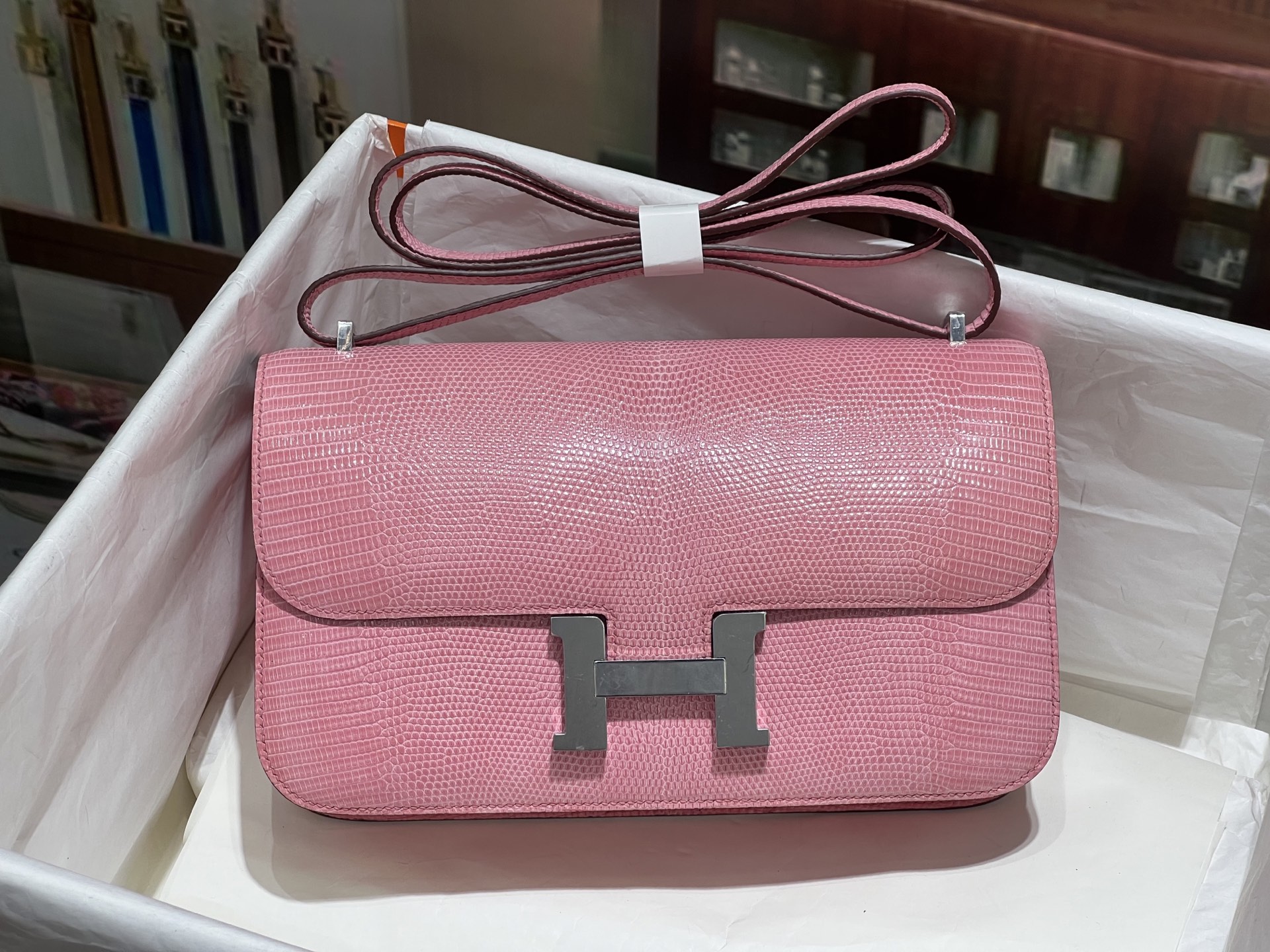 NO:697947,Kangkang 26CM.hc imported original lizard skin, wax thread hand-sewn, real stock ~, Hermes, hermes, Hermes,19860909康康26CM.hc进口原厂蜥蜴皮 蜡线手缝 现货实拍～,爱马仕,hermes,Hermes,,Bag