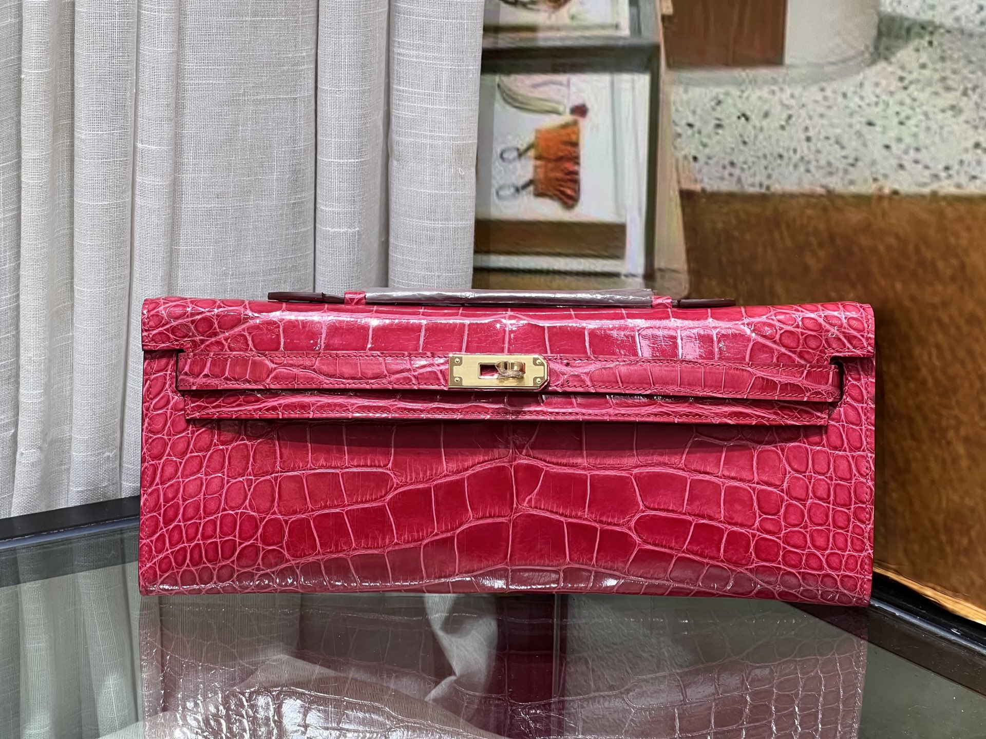 NO:812072,cut 31CM dinner bag gold buckle square Hc imported American crocodile wax thread pure hand sewing available from stock, Hermes, Hermes, Hermes,19860909cut 31CM晚宴包 金扣 方块 Hc进口美洲鳄 蜡线纯手缝 现货供应,爱马仕,hermes,Hermes,,Bag