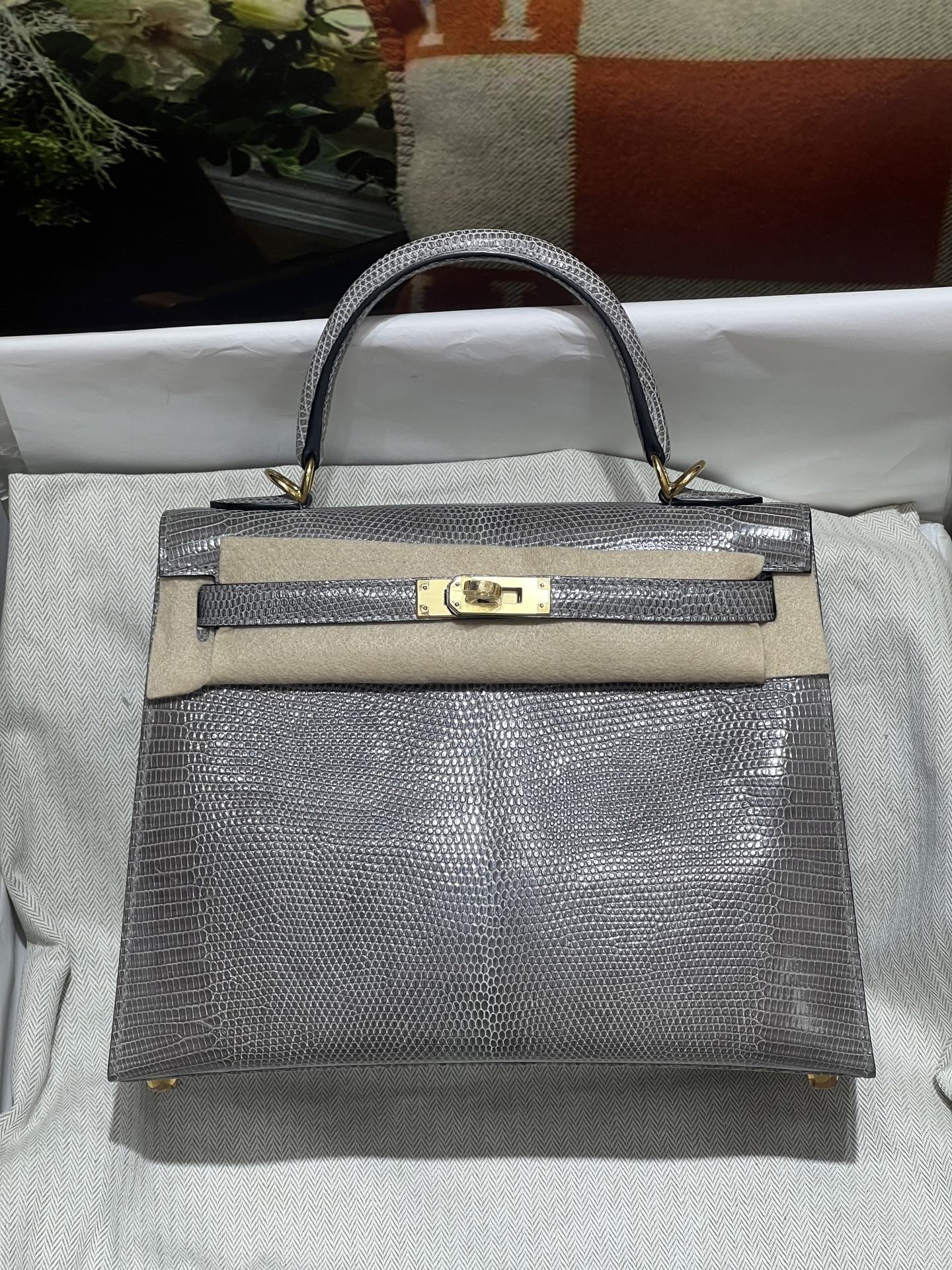 NO:812077,Kelly 25CM. Gold buckle Hc imported lizard real shot, new release, version Z, top hand sewing craftsmanship, Hermes, Hermes, Hermes,19860909凯丽Kelly 25CM. 金扣 Hc进口蜥蜴实拍现货 新出 对版Z 顶级手缝工艺,爱马仕,hermes,Hermes,,Bag