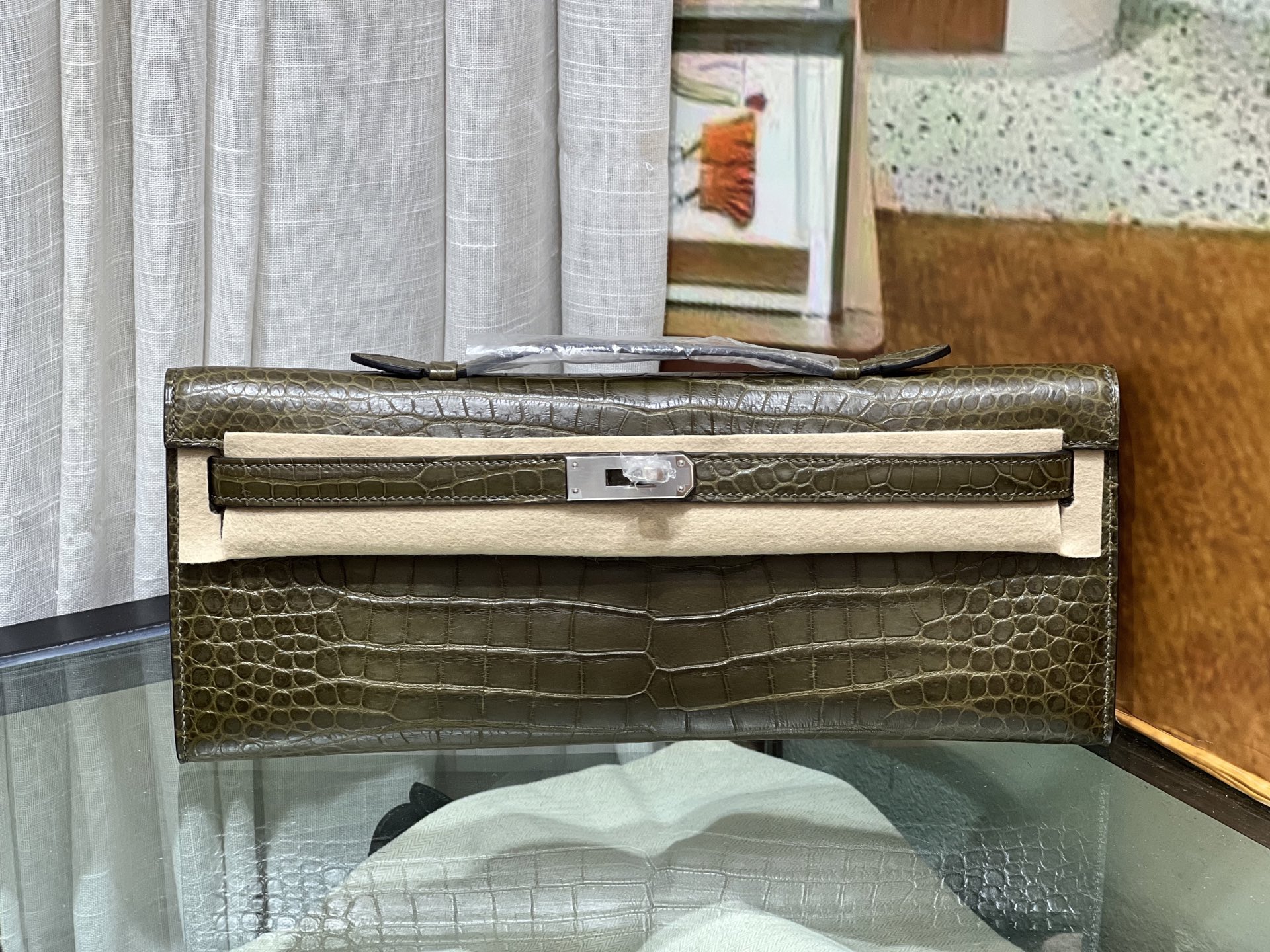 NO:812057,cut 31CM dinner bag silver buckle Hc imported crocodile wax thread pure hand sewing available from stock, Hermes, Hermes, Hermes,19860909cut 31CM晚宴包 银扣 Hc进口鳄鱼 蜡线纯手缝 现货供应,爱马仕,hermes,Hermes,,Bag