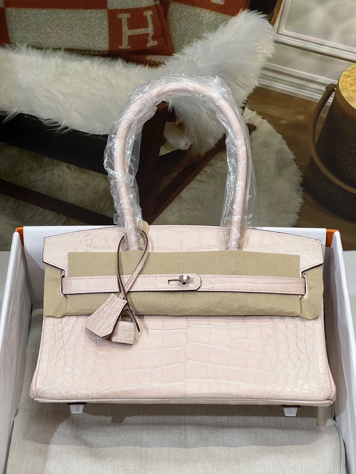NO:852056,Platinum 29CM silver buckle hc imported American crocodile real shot texture, three skins for cutting!  Top hand sewing,Hermes,hermes,Hermes,19860909铂金29CM 银扣 hc进口美洲鳄实拍纹理,三张皮对版开料！顶级手工缝制,爱马仕,hermes,Hermes,,Bag