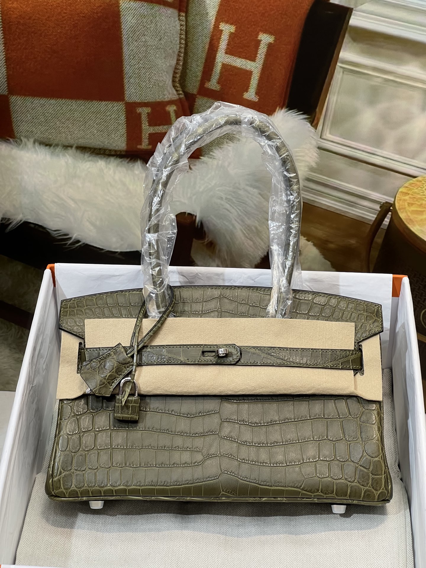 NO:852033,Platinum 29CM silver buckle hc imported Nile crocodile real shot texture, three skins for cutting!  Top hand sewing,Hermes,hermes,Hermes,19860909铂金29CM 银扣 hc进口尼罗鳄实拍纹理,三张皮对版开料！顶级手工缝制,爱马仕,hermes,Hermes,,Bag