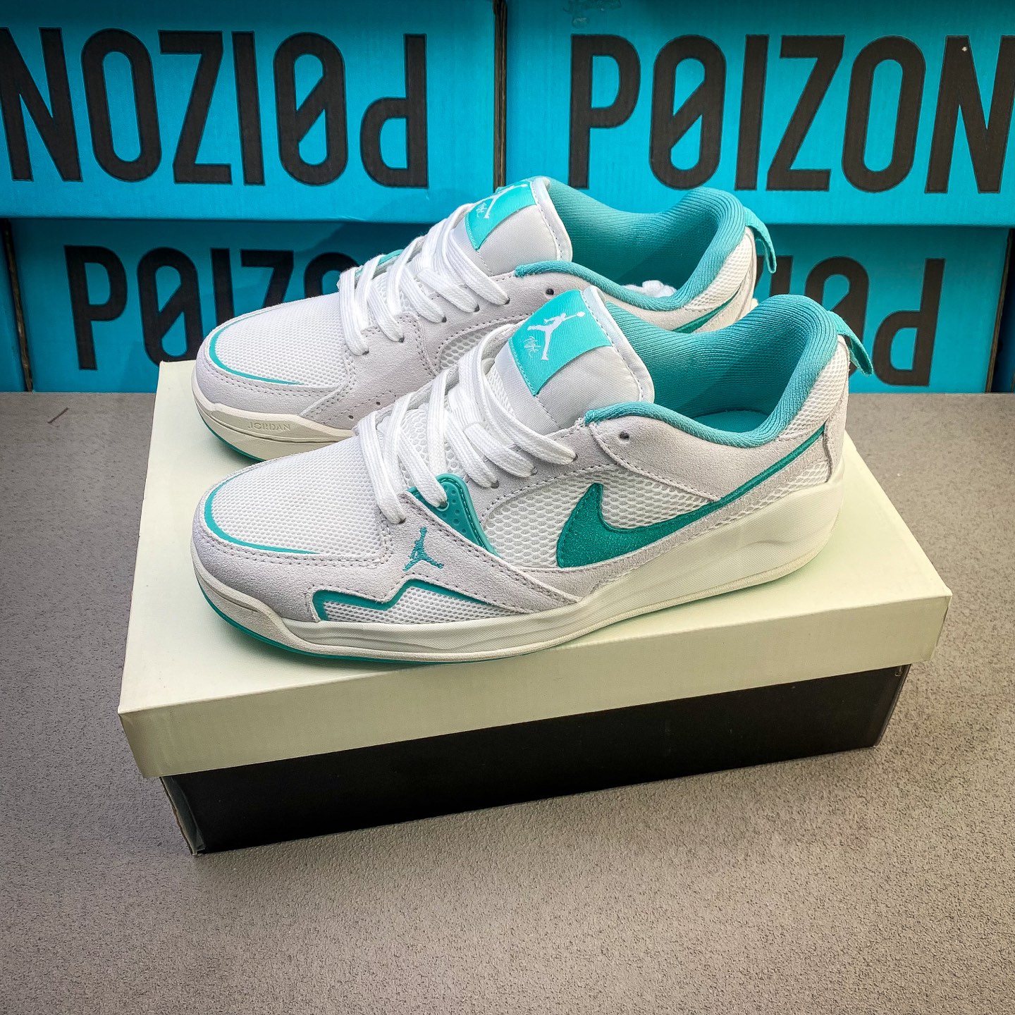 _dvm9szASsm_B0WdNELz8jxM02X1RdosjW_loErw