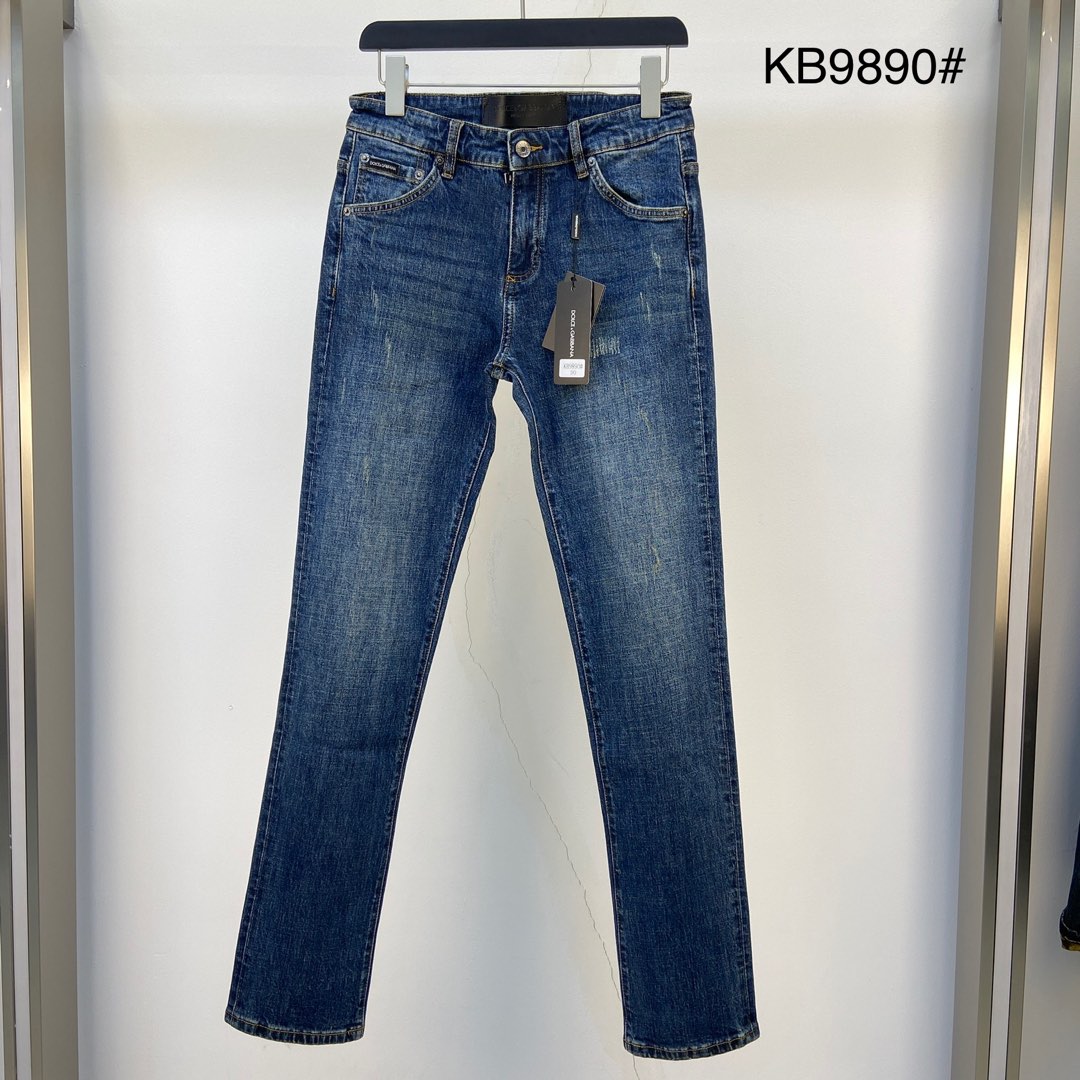 NO:132206,Support after-sales service after-sales D&G2025 new model original single jeans, original hardware leather cards!  The style is super formal. It is slim and not tight, and it is super stylish. Original customized washing denim fabric, original hardware and auxiliary materials are molded!  Very handsome on the upper body!  Number of codes 29-3635, Dolce & Gabbana, jeans, alexander wang19860909支持年后售后 D&G2025新款 原单狠货牛仔裤,原版五金皮牌 ！版型超正.修身不紧身,超级有范,原版定制水洗牛仔面料,原版五金辅料开模！上身帅气十足！码数29-3635,,Dolce&Gabbana,jeans,alexander wang,Men's clothing