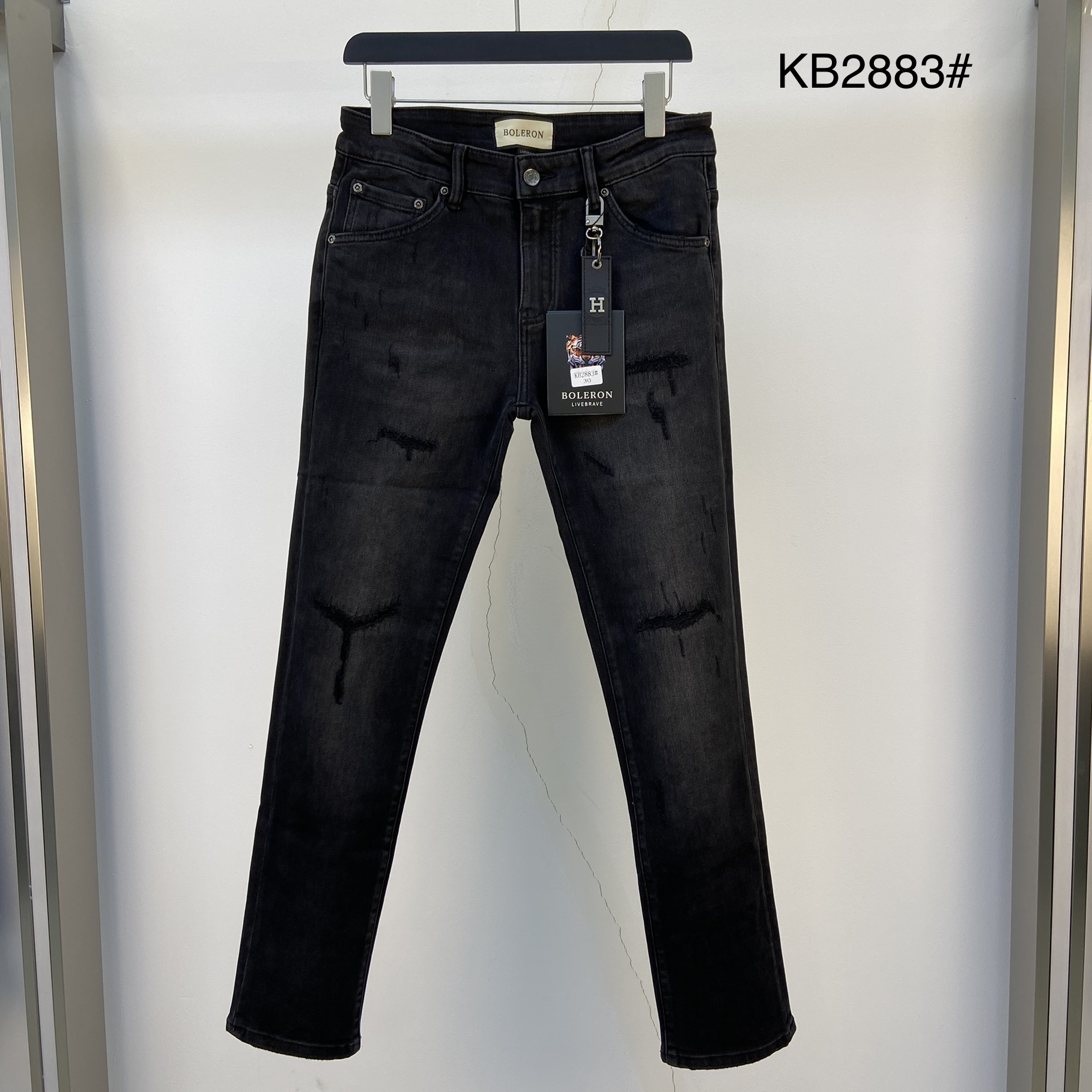 NO:132239,Hermes 2025 spring and summer new style, original single ruthless jeans, original hardware leather card!  The style is super formal. It is slim and not tight, and it is super stylish. Original customized washing denim fabric, original hardware and auxiliary materials are molded! 上身帅气十足！ 码数29-3635,,hermes,jeans,alexander wang19860909爱马仕2025春夏新款 原单狠货牛仔裤,原版五金皮牌 ！版型超正.修身不紧身,超级有范,原版定制水洗牛仔面料,原版五金辅料开模！上身帅气十足！码数29-3635,,hermes,jeans,alexander wang,Men's clothing