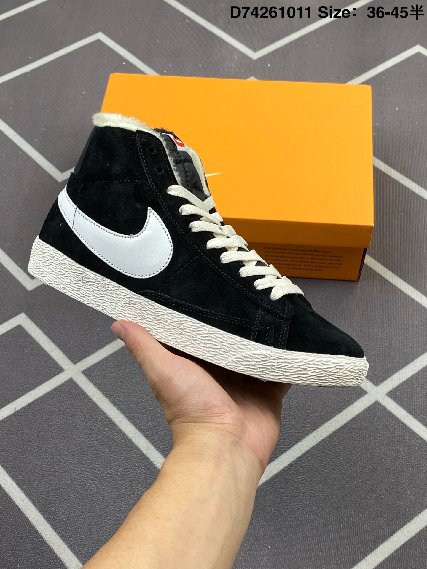 合集💰130
✅Nike Blazer Mid 经典开拓者高帮百搭休闲运动板采用原厂一致粒面硬牛皮革鞋面材质#韩国进口环保绿吸附性中底布 眼前的新设计选用皮质。配出当下流行的阴阳元素。呈现属于现代潮流的美感。货号：CL1167-600 尺码：36 36.5 37.5 38 38.5 39 40 40.5 41 42 42.5 43 44
ID：087JH D1011   dunk耐克Nike阿迪达斯三叶草空军一号aj1椰子350新百伦nb327古驰脏脏鞋lv麦昆匡威1970s万斯彪马aj312斐乐巴黎世家aj4飞马亚瑟士贝壳头添柏岚鬼冢虎华夫飞马UGG库里篮球鞋詹姆斯乔丹贝壳头gtAJ1 low乔1闪电倒勾777尺码：36-47.5 耐克 阿迪达斯 三叶草 椰子350 v2 sb dunk 古驰脏脏鞋 麦昆 匡威1970s 万斯 vans 范斯 新百伦 乔丹 air jordan 亚瑟士 斯凯奇 斐乐 彪马 锐步 mlb  fila 鬼冢虎 莆田鞋 板鞋 樱花粉 af1 高帮 纯白 复古  满天星 解构 鞋盾 小麦色  蓝粉  马卡龙 低帮 独角兽 鸳鸯 联名 童鞋  冰淇淋  骨白冰蓝  白蓝 黑色 小白鞋 电玩像素 黑白 涂鸦 镭射 雾霾 白色  diy  1970s 夜光  大童 泼墨 中帮 黑武士 洛克公园 魔术贴 情侣 经典 四钩 奶咖色 刮刮乐 白丝绸 白银 3m 反光 白绿夜光 白橙双钩 小雏菊  权志龙 白绿橙 off white 飞线  金钩 冰块 小银钩 笑脸 缝线  剪纸蓝丝绸  情人节限定  白金 蓝白 354 黑曜石   熊猫 像素  冰蓝 四小勾 水晶底 寿桃 洞洞鞋 彩虹像素  灰色 air force 1 黑色   拖鞋 aj4 aj35 aj11 篮球鞋 莆田 aj3 aj6 aj13 aj7 童鞋 儿童鞋  aj312   aj36 黑白奥利奥  传奇蓝  aj32  限量版 飞人拖鞋 康扣  熊猫 北卡蓝  low  白水泥  藤原浩  aj34郭艾伦 影子灰  蒂芙尼绿 aj10 倒钩  aj9 冰雪奇缘 黑曜石 aj31  aj270 球鞋  大魔王 冰激凌  樱木花道  热熔岩  迪奥联名  胭脂红 凉鞋 aj15  满天星 水泥灰 芝加哥 鸳鸯 aj28  情侣 aj28 樱花粉 电玩像素 北卡蓝 小迪奥 粉色 樱花粉 电玩像素  烟灰 变色龙 兵马俑 大巴黎 aj16  兔八哥  马卡龙  大学蓝 aj30 黑水泥  白蛇 叶绿素 火影 白水泥 情人节限定 粉蛇 黑红 球鞋gtcut   kobe球鞋 zoom kobe 500黑武士 2022r nike星空 gt球鞋 zoom跑鞋 纽巴伦990 nikecourt女鞋 zoom aj1 nb827 斐乐hike nike青花瓷 aj镭射 科6 next跑鞋 宇航员2.0 小白鞋 男鞋 运动鞋 斯凯奇 斐乐 板鞋 aj 彪马 新百伦 亚瑟士 new balance adidas 阿迪达斯 篮球鞋 空军一号 纯白  跑步鞋 vision street wear puma 女运动休闲鞋 nb  情侣鞋 球鞋 dunk 美津浓 欧文7  运动鞋女款跑步鞋 休闲男鞋  aj1 拖鞋 耐克鞋男新款 鞋子 童鞋 男款  飞马  zoom 超级飞马 跑鞋  老爹鞋 air max 儿童鞋子 男士 飞马38 m2k 日落 黑白熊猫  女款  飞马39  男款 阿甘鞋 飞马37  夏季  dunk sb 华夫鞋 凉鞋  开拓者 夏款 毛毛虫  气垫 air zoom 休闲鞋 高帮 帆布鞋 sacai 2022 vapormax 赤足  飞马36 af1 紫葡萄 树莓紫  winflo8 court女鞋 网鞋 zoom 破二  dc0774 拖鞋 superfly 子弹头 dunk黑白熊猫 blazer max270 欧文7 小童鞋  阿尔法 欧文8 登月 星空 莆田  黑武士 airmax97 贝壳头 三叶草 boost   forum 椰子鞋  yeezy  neo  暗夜精灵 金标 椰子 350 v2  ultraboost 清风 阿尔法 涉水鞋 ub21 ub22  forum84 ub nmd 爆米花 pro2 cut  supernova x9000 椰子500  小椰子 forum low 史密斯 椰子700  樱花系列女鞋 新百伦530 327   574   5740 满天星 992 550 990 303 nb2002ra 302 元祖灰 993 990v5 nb300 ms327 580 999 nb327新百伦 新百伦878 nb300 5740奶茶色 m5740nb5740 997 608 452 nbms327 992元祖灰 996 880 低帮  倒钩  aj1 low 北卡蓝 黑曜石  倒钩藤原浩鞋 芝加哥 禁穿 小迪奥aj1 aj1大学蓝 樱花粉 烟灰   闪电倒钩 mid  影子灰 白丝绸   黑红脚趾 黑红 马卡龙 小dior 蒂芙尼绿 黑脚趾 小摩卡 蜘蛛侠 兔八哥 莆田纯原 纯白 中帮 黑粉脚趾 鸳鸯 low摩卡棕 扣碎 倒钩低帮 小闪电 凯尔特人 芝加哥ow联名 灰白 红豆奶茶 叛逆 换底 扣碎篮板 摩卡棕 迪奥联名鞋 皇家蓝 低帮女鞋倒钩白棕 泡泡糖 黑粉脚趾 北卡蓝低帮 黑绿脚趾 影子灰 蒂芙尼绿 黑脚趾 浆果粉  扣碎篮板 鸳鸯 冰淇淋 白丝绸 激光蓝 offwhite联名 黑粉脚趾	 蓝 水洗丹宁 情人节 午夜蓝 凯尔特人 泡泡糖  男鞋 女鞋 夏季 儿童 拖鞋  小众鞋 篮球鞋 凉鞋 运动鞋 跑步鞋 童鞋  板鞋  日落  足球鞋 小白鞋 跑鞋 老爹鞋 zoom 超级飞马 36 37 38  sb dunk  鞋子 新款 m2k air max   薄款 赤足5.0  星空 登月 回到未来 vapormax 超轻 网鞋 气垫鞋 阿甘鞋 休闲鞋 47 blazer 高帮 樱花粉 free vaporfly  情侣  子弹头 华夫鞋 欧文7 lebron18  joyride fly3 max270 杜兰特5  毛毛虫 黑武士 限量版 忍者 马拉松 winflo7 kyrie7 ep  莆田鞋   板鞋 樱花粉  af1 高帮 纯白 复古  满天星 解构 鞋盾   小麦色  蓝粉  马卡龙 低帮 独角兽 鸳鸯 联名 童鞋  冰淇淋  骨白冰蓝 白蓝 黑色 小白鞋 电玩像素 黑白 涂鸦 镭射 雾霾 白色  diy  夜光  大童 泼墨 中帮 黑武士 洛克公园 魔术贴 情侣 经典 四钩 奶咖色 刮刮乐 白丝绸 白银 3m 反光 白绿夜光 白橙双钩 小雏菊  权志龙 白绿橙 off white 飞线  金钩 冰块 小银钩 笑脸 缝线  剪纸 纯黑 蓝丝绸  情人节限定  白金 蓝白 354 黑曜石   熊猫 像素  冰蓝 四小勾 水晶底 寿桃 洞洞鞋 彩虹像素  灰色 air force 1 黑色  拖鞋 aj4 aj35 aj11 篮球鞋 莆田 aj3 aj6 aj13 aj7 童鞋 儿童鞋 aj312 aj36 黑白奥利奥  传奇蓝  aj32 限量版 飞人拖鞋 康扣  熊猫 北卡蓝  low  白水泥 藤原浩 aj34郭艾伦 影子灰  蒂芙尼绿 aj10 倒钩 aj9 冰雪奇缘 黑曜石 aj31 aj270 球鞋 大魔王 冰激凌  樱木花道  热熔岩  迪奥联名 胭脂红 凉鞋 aj15 满天星 水泥灰 芝加哥 鸳鸯 aj28 情侣 aj28 樱花