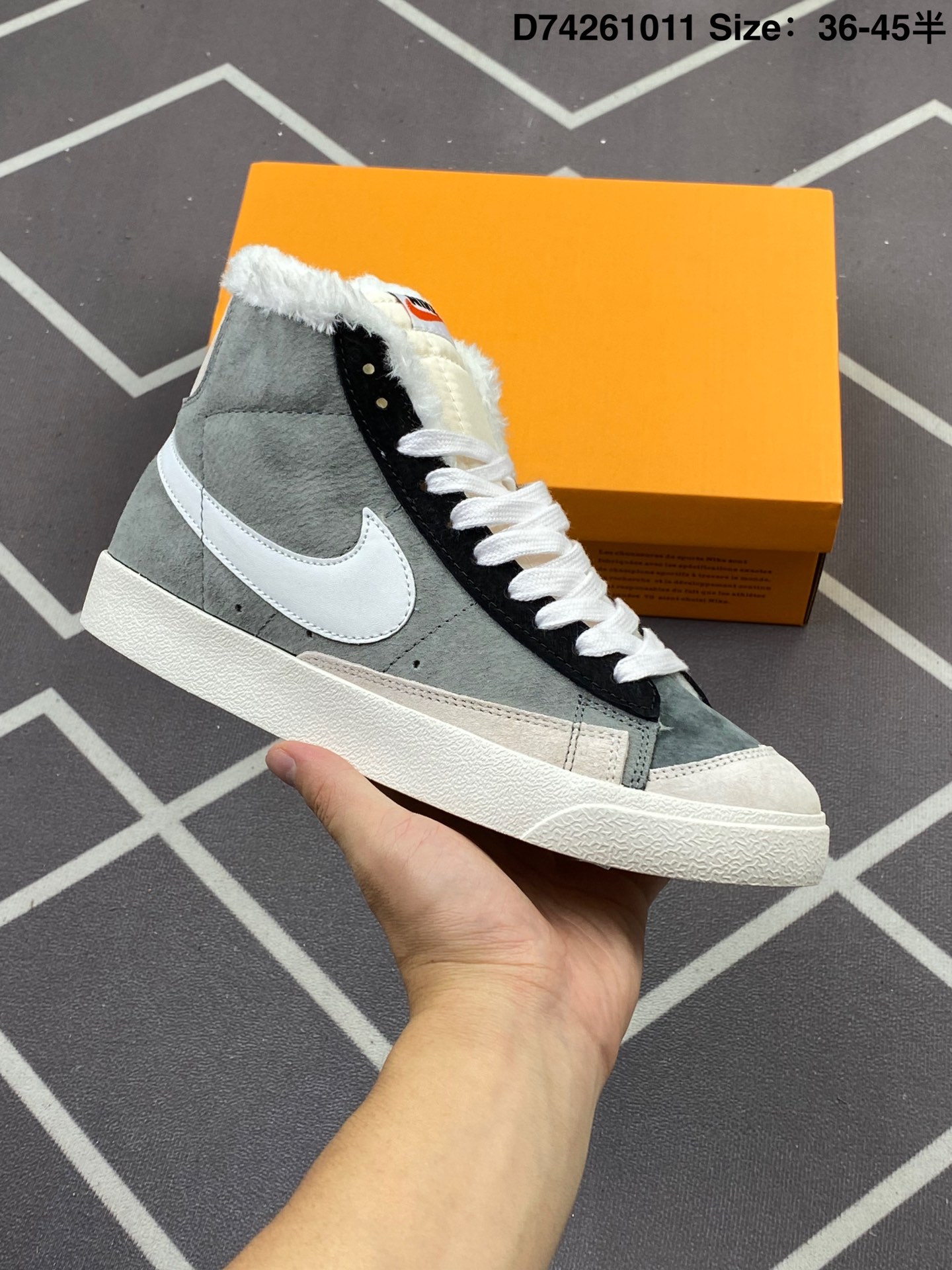 合集💰130
✅Nike Blazer Mid 经典开拓者高帮百搭休闲运动板采用原厂一致粒面硬牛皮革鞋面材质#韩国进口环保绿吸附性中底布 眼前的新设计选用皮质。配出当下流行的阴阳元素。呈现属于现代潮流的美感。货号：CL1167-600 尺码：36 36.5 37.5 38 38.5 39 40 40.5 41 42 42.5 43 44
ID：087JH D1011   dunk耐克Nike阿迪达斯三叶草空军一号aj1椰子350新百伦nb327古驰脏脏鞋lv麦昆匡威1970s万斯彪马aj312斐乐巴黎世家aj4飞马亚瑟士贝壳头添柏岚鬼冢虎华夫飞马UGG库里篮球鞋詹姆斯乔丹贝壳头gtAJ1 low乔1闪电倒勾777尺码：36-47.5 耐克 阿迪达斯 三叶草 椰子350 v2 sb dunk 古驰脏脏鞋 麦昆 匡威1970s 万斯 vans 范斯 新百伦 乔丹 air jordan 亚瑟士 斯凯奇 斐乐 彪马 锐步 mlb  fila 鬼冢虎 莆田鞋 板鞋 樱花粉 af1 高帮 纯白 复古  满天星 解构 鞋盾 小麦色  蓝粉  马卡龙 低帮 独角兽 鸳鸯 联名 童鞋  冰淇淋  骨白冰蓝  白蓝 黑色 小白鞋 电玩像素 黑白 涂鸦 镭射 雾霾 白色  diy  1970s 夜光  大童 泼墨 中帮 黑武士 洛克公园 魔术贴 情侣 经典 四钩 奶咖色 刮刮乐 白丝绸 白银 3m 反光 白绿夜光 白橙双钩 小雏菊  权志龙 白绿橙 off white 飞线  金钩 冰块 小银钩 笑脸 缝线  剪纸蓝丝绸  情人节限定  白金 蓝白 354 黑曜石   熊猫 像素  冰蓝 四小勾 水晶底 寿桃 洞洞鞋 彩虹像素  灰色 air force 1 黑色   拖鞋 aj4 aj35 aj11 篮球鞋 莆田 aj3 aj6 aj13 aj7 童鞋 儿童鞋  aj312   aj36 黑白奥利奥  传奇蓝  aj32  限量版 飞人拖鞋 康扣  熊猫 北卡蓝  low  白水泥  藤原浩  aj34郭艾伦 影子灰  蒂芙尼绿 aj10 倒钩  aj9 冰雪奇缘 黑曜石 aj31  aj270 球鞋  大魔王 冰激凌  樱木花道  热熔岩  迪奥联名  胭脂红 凉鞋 aj15  满天星 水泥灰 芝加哥 鸳鸯 aj28  情侣 aj28 樱花粉 电玩像素 北卡蓝 小迪奥 粉色 樱花粉 电玩像素  烟灰 变色龙 兵马俑 大巴黎 aj16  兔八哥  马卡龙  大学蓝 aj30 黑水泥  白蛇 叶绿素 火影 白水泥 情人节限定 粉蛇 黑红 球鞋gtcut   kobe球鞋 zoom kobe 500黑武士 2022r nike星空 gt球鞋 zoom跑鞋 纽巴伦990 nikecourt女鞋 zoom aj1 nb827 斐乐hike nike青花瓷 aj镭射 科6 next跑鞋 宇航员2.0 小白鞋 男鞋 运动鞋 斯凯奇 斐乐 板鞋 aj 彪马 新百伦 亚瑟士 new balance adidas 阿迪达斯 篮球鞋 空军一号 纯白  跑步鞋 vision street wear puma 女运动休闲鞋 nb  情侣鞋 球鞋 dunk 美津浓 欧文7  运动鞋女款跑步鞋 休闲男鞋  aj1 拖鞋 耐克鞋男新款 鞋子 童鞋 男款  飞马  zoom 超级飞马 跑鞋  老爹鞋 air max 儿童鞋子 男士 飞马38 m2k 日落 黑白熊猫  女款  飞马39  男款 阿甘鞋 飞马37  夏季  dunk sb 华夫鞋 凉鞋  开拓者 夏款 毛毛虫  气垫 air zoom 休闲鞋 高帮 帆布鞋 sacai 2022 vapormax 赤足  飞马36 af1 紫葡萄 树莓紫  winflo8 court女鞋 网鞋 zoom 破二  dc0774 拖鞋 superfly 子弹头 dunk黑白熊猫 blazer max270 欧文7 小童鞋  阿尔法 欧文8 登月 星空 莆田  黑武士 airmax97 贝壳头 三叶草 boost   forum 椰子鞋  yeezy  neo  暗夜精灵 金标 椰子 350 v2  ultraboost 清风 阿尔法 涉水鞋 ub21 ub22  forum84 ub nmd 爆米花 pro2 cut  supernova x9000 椰子500  小椰子 forum low 史密斯 椰子700  樱花系列女鞋 新百伦530 327   574   5740 满天星 992 550 990 303 nb2002ra 302 元祖灰 993 990v5 nb300 ms327 580 999 nb327新百伦 新百伦878 nb300 5740奶茶色 m5740nb5740 997 608 452 nbms327 992元祖灰 996 880 低帮  倒钩  aj1 low 北卡蓝 黑曜石  倒钩藤原浩鞋 芝加哥 禁穿 小迪奥aj1 aj1大学蓝 樱花粉 烟灰   闪电倒钩 mid  影子灰 白丝绸   黑红脚趾 黑红 马卡龙 小dior 蒂芙尼绿 黑脚趾 小摩卡 蜘蛛侠 兔八哥 莆田纯原 纯白 中帮 黑粉脚趾 鸳鸯 low摩卡棕 扣碎 倒钩低帮 小闪电 凯尔特人 芝加哥ow联名 灰白 红豆奶茶 叛逆 换底 扣碎篮板 摩卡棕 迪奥联名鞋 皇家蓝 低帮女鞋倒钩白棕 泡泡糖 黑粉脚趾 北卡蓝低帮 黑绿脚趾 影子灰 蒂芙尼绿 黑脚趾 浆果粉  扣碎篮板 鸳鸯 冰淇淋 白丝绸 激光蓝 offwhite联名 黑粉脚趾	 蓝 水洗丹宁 情人节 午夜蓝 凯尔特人 泡泡糖  男鞋 女鞋 夏季 儿童 拖鞋  小众鞋 篮球鞋 凉鞋 运动鞋 跑步鞋 童鞋  板鞋  日落  足球鞋 小白鞋 跑鞋 老爹鞋 zoom 超级飞马 36 37 38  sb dunk  鞋子 新款 m2k air max   薄款 赤足5.0  星空 登月 回到未来 vapormax 超轻 网鞋 气垫鞋 阿甘鞋 休闲鞋 47 blazer 高帮 樱花粉 free vaporfly  情侣  子弹头 华夫鞋 欧文7 lebron18  joyride fly3 max270 杜兰特5  毛毛虫 黑武士 限量版 忍者 马拉松 winflo7 kyrie7 ep  莆田鞋   板鞋 樱花粉  af1 高帮 纯白 复古  满天星 解构 鞋盾   小麦色  蓝粉  马卡龙 低帮 独角兽 鸳鸯 联名 童鞋  冰淇淋  骨白冰蓝 白蓝 黑色 小白鞋 电玩像素 黑白 涂鸦 镭射 雾霾 白色  diy  夜光  大童 泼墨 中帮 黑武士 洛克公园 魔术贴 情侣 经典 四钩 奶咖色 刮刮乐 白丝绸 白银 3m 反光 白绿夜光 白橙双钩 小雏菊  权志龙 白绿橙 off white 飞线  金钩 冰块 小银钩 笑脸 缝线  剪纸 纯黑 蓝丝绸  情人节限定  白金 蓝白 354 黑曜石   熊猫 像素  冰蓝 四小勾 水晶底 寿桃 洞洞鞋 彩虹像素  灰色 air force 1 黑色  拖鞋 aj4 aj35 aj11 篮球鞋 莆田 aj3 aj6 aj13 aj7 童鞋 儿童鞋 aj312 aj36 黑白奥利奥  传奇蓝  aj32 限量版 飞人拖鞋 康扣  熊猫 北卡蓝  low  白水泥 藤原浩 aj34郭艾伦 影子灰  蒂芙尼绿 aj10 倒钩 aj9 冰雪奇缘 黑曜石 aj31 aj270 球鞋 大魔王 冰激凌  樱木花道  热熔岩  迪奥联名 胭脂红 凉鞋 aj15 满天星 水泥灰 芝加哥 鸳鸯 aj28 情侣 aj28 樱花