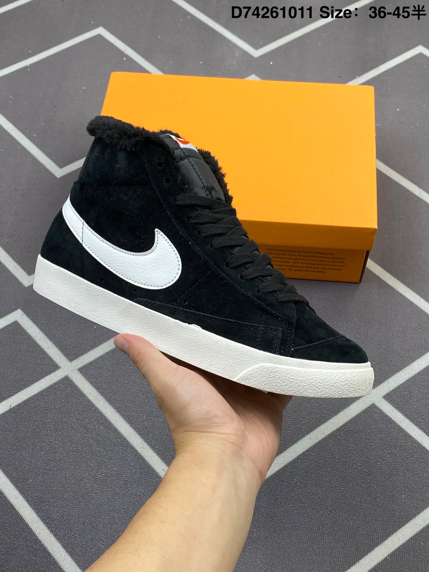 合集💰130
✅Nike Blazer Mid 经典开拓者高帮百搭休闲运动板采用原厂一致粒面硬牛皮革鞋面材质#韩国进口环保绿吸附性中底布 眼前的新设计选用皮质。配出当下流行的阴阳元素。呈现属于现代潮流的美感。货号：CL1167-600 尺码：36 36.5 37.5 38 38.5 39 40 40.5 41 42 42.5 43 44
ID：087JH D1011   dunk耐克Nike阿迪达斯三叶草空军一号aj1椰子350新百伦nb327古驰脏脏鞋lv麦昆匡威1970s万斯彪马aj312斐乐巴黎世家aj4飞马亚瑟士贝壳头添柏岚鬼冢虎华夫飞马UGG库里篮球鞋詹姆斯乔丹贝壳头gtAJ1 low乔1闪电倒勾777尺码：36-47.5 耐克 阿迪达斯 三叶草 椰子350 v2 sb dunk 古驰脏脏鞋 麦昆 匡威1970s 万斯 vans 范斯 新百伦 乔丹 air jordan 亚瑟士 斯凯奇 斐乐 彪马 锐步 mlb  fila 鬼冢虎 莆田鞋 板鞋 樱花粉 af1 高帮 纯白 复古  满天星 解构 鞋盾 小麦色  蓝粉  马卡龙 低帮 独角兽 鸳鸯 联名 童鞋  冰淇淋  骨白冰蓝  白蓝 黑色 小白鞋 电玩像素 黑白 涂鸦 镭射 雾霾 白色  diy  1970s 夜光  大童 泼墨 中帮 黑武士 洛克公园 魔术贴 情侣 经典 四钩 奶咖色 刮刮乐 白丝绸 白银 3m 反光 白绿夜光 白橙双钩 小雏菊  权志龙 白绿橙 off white 飞线  金钩 冰块 小银钩 笑脸 缝线  剪纸蓝丝绸  情人节限定  白金 蓝白 354 黑曜石   熊猫 像素  冰蓝 四小勾 水晶底 寿桃 洞洞鞋 彩虹像素  灰色 air force 1 黑色   拖鞋 aj4 aj35 aj11 篮球鞋 莆田 aj3 aj6 aj13 aj7 童鞋 儿童鞋  aj312   aj36 黑白奥利奥  传奇蓝  aj32  限量版 飞人拖鞋 康扣  熊猫 北卡蓝  low  白水泥  藤原浩  aj34郭艾伦 影子灰  蒂芙尼绿 aj10 倒钩  aj9 冰雪奇缘 黑曜石 aj31  aj270 球鞋  大魔王 冰激凌  樱木花道  热熔岩  迪奥联名  胭脂红 凉鞋 aj15  满天星 水泥灰 芝加哥 鸳鸯 aj28  情侣 aj28 樱花粉 电玩像素 北卡蓝 小迪奥 粉色 樱花粉 电玩像素  烟灰 变色龙 兵马俑 大巴黎 aj16  兔八哥  马卡龙  大学蓝 aj30 黑水泥  白蛇 叶绿素 火影 白水泥 情人节限定 粉蛇 黑红 球鞋gtcut   kobe球鞋 zoom kobe 500黑武士 2022r nike星空 gt球鞋 zoom跑鞋 纽巴伦990 nikecourt女鞋 zoom aj1 nb827 斐乐hike nike青花瓷 aj镭射 科6 next跑鞋 宇航员2.0 小白鞋 男鞋 运动鞋 斯凯奇 斐乐 板鞋 aj 彪马 新百伦 亚瑟士 new balance adidas 阿迪达斯 篮球鞋 空军一号 纯白  跑步鞋 vision street wear puma 女运动休闲鞋 nb  情侣鞋 球鞋 dunk 美津浓 欧文7  运动鞋女款跑步鞋 休闲男鞋  aj1 拖鞋 耐克鞋男新款 鞋子 童鞋 男款  飞马  zoom 超级飞马 跑鞋  老爹鞋 air max 儿童鞋子 男士 飞马38 m2k 日落 黑白熊猫  女款  飞马39  男款 阿甘鞋 飞马37  夏季  dunk sb 华夫鞋 凉鞋  开拓者 夏款 毛毛虫  气垫 air zoom 休闲鞋 高帮 帆布鞋 sacai 2022 vapormax 赤足  飞马36 af1 紫葡萄 树莓紫  winflo8 court女鞋 网鞋 zoom 破二  dc0774 拖鞋 superfly 子弹头 dunk黑白熊猫 blazer max270 欧文7 小童鞋  阿尔法 欧文8 登月 星空 莆田  黑武士 airmax97 贝壳头 三叶草 boost   forum 椰子鞋  yeezy  neo  暗夜精灵 金标 椰子 350 v2  ultraboost 清风 阿尔法 涉水鞋 ub21 ub22  forum84 ub nmd 爆米花 pro2 cut  supernova x9000 椰子500  小椰子 forum low 史密斯 椰子700  樱花系列女鞋 新百伦530 327   574   5740 满天星 992 550 990 303 nb2002ra 302 元祖灰 993 990v5 nb300 ms327 580 999 nb327新百伦 新百伦878 nb300 5740奶茶色 m5740nb5740 997 608 452 nbms327 992元祖灰 996 880 低帮  倒钩  aj1 low 北卡蓝 黑曜石  倒钩藤原浩鞋 芝加哥 禁穿 小迪奥aj1 aj1大学蓝 樱花粉 烟灰   闪电倒钩 mid  影子灰 白丝绸   黑红脚趾 黑红 马卡龙 小dior 蒂芙尼绿 黑脚趾 小摩卡 蜘蛛侠 兔八哥 莆田纯原 纯白 中帮 黑粉脚趾 鸳鸯 low摩卡棕 扣碎 倒钩低帮 小闪电 凯尔特人 芝加哥ow联名 灰白 红豆奶茶 叛逆 换底 扣碎篮板 摩卡棕 迪奥联名鞋 皇家蓝 低帮女鞋倒钩白棕 泡泡糖 黑粉脚趾 北卡蓝低帮 黑绿脚趾 影子灰 蒂芙尼绿 黑脚趾 浆果粉  扣碎篮板 鸳鸯 冰淇淋 白丝绸 激光蓝 offwhite联名 黑粉脚趾	 蓝 水洗丹宁 情人节 午夜蓝 凯尔特人 泡泡糖  男鞋 女鞋 夏季 儿童 拖鞋  小众鞋 篮球鞋 凉鞋 运动鞋 跑步鞋 童鞋  板鞋  日落  足球鞋 小白鞋 跑鞋 老爹鞋 zoom 超级飞马 36 37 38  sb dunk  鞋子 新款 m2k air max   薄款 赤足5.0  星空 登月 回到未来 vapormax 超轻 网鞋 气垫鞋 阿甘鞋 休闲鞋 47 blazer 高帮 樱花粉 free vaporfly  情侣  子弹头 华夫鞋 欧文7 lebron18  joyride fly3 max270 杜兰特5  毛毛虫 黑武士 限量版 忍者 马拉松 winflo7 kyrie7 ep  莆田鞋   板鞋 樱花粉  af1 高帮 纯白 复古  满天星 解构 鞋盾   小麦色  蓝粉  马卡龙 低帮 独角兽 鸳鸯 联名 童鞋  冰淇淋  骨白冰蓝 白蓝 黑色 小白鞋 电玩像素 黑白 涂鸦 镭射 雾霾 白色  diy  夜光  大童 泼墨 中帮 黑武士 洛克公园 魔术贴 情侣 经典 四钩 奶咖色 刮刮乐 白丝绸 白银 3m 反光 白绿夜光 白橙双钩 小雏菊  权志龙 白绿橙 off white 飞线  金钩 冰块 小银钩 笑脸 缝线  剪纸 纯黑 蓝丝绸  情人节限定  白金 蓝白 354 黑曜石   熊猫 像素  冰蓝 四小勾 水晶底 寿桃 洞洞鞋 彩虹像素  灰色 air force 1 黑色  拖鞋 aj4 aj35 aj11 篮球鞋 莆田 aj3 aj6 aj13 aj7 童鞋 儿童鞋 aj312 aj36 黑白奥利奥  传奇蓝  aj32 限量版 飞人拖鞋 康扣  熊猫 北卡蓝  low  白水泥 藤原浩 aj34郭艾伦 影子灰  蒂芙尼绿 aj10 倒钩 aj9 冰雪奇缘 黑曜石 aj31 aj270 球鞋 大魔王 冰激凌  樱木花道  热熔岩  迪奥联名 胭脂红 凉鞋 aj15 满天星 水泥灰 芝加哥 鸳鸯 aj28 情侣 aj28 樱花