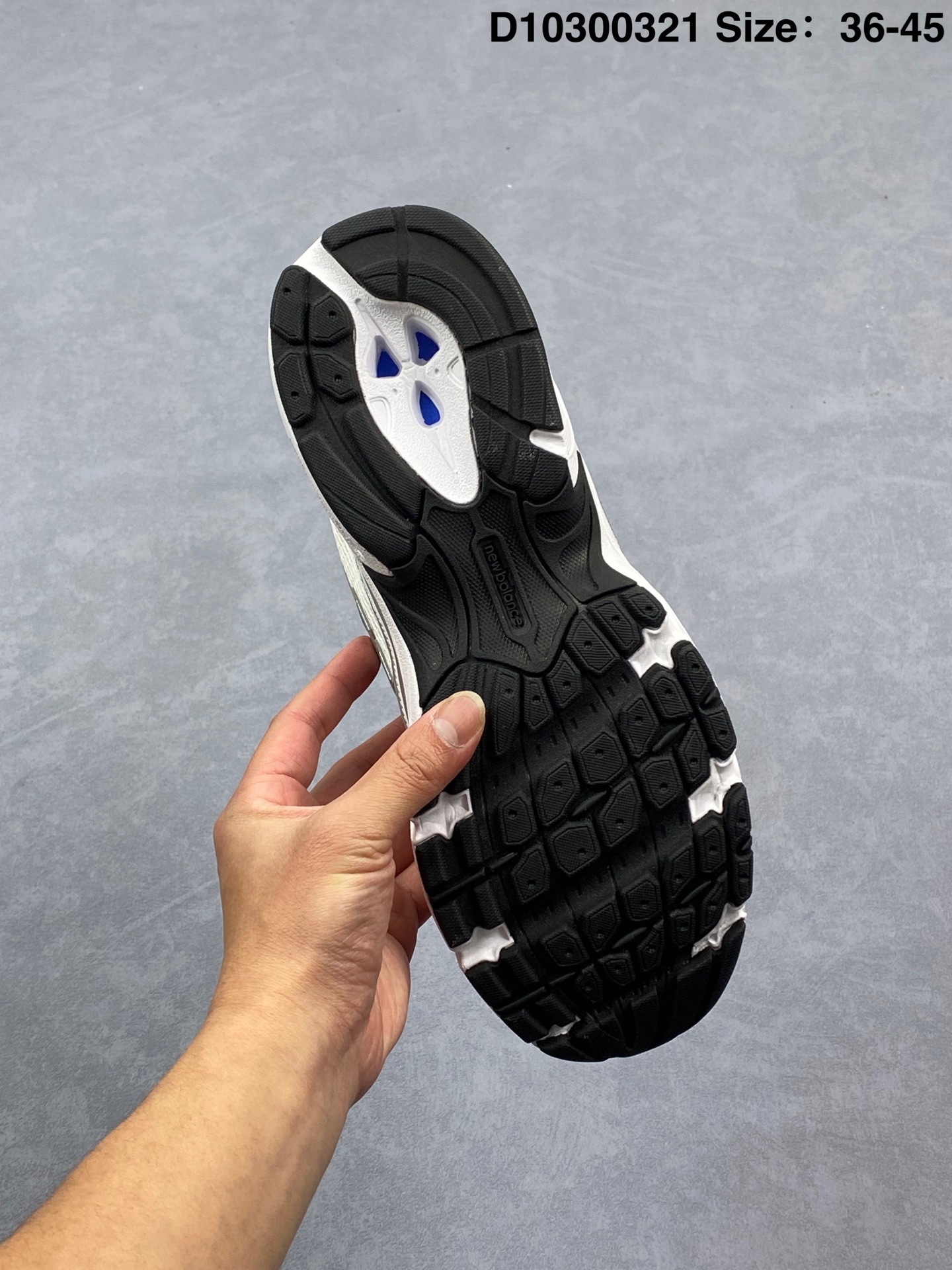💰150
公司级✅新百伦中古跑鞋 New Balance 740系列新百伦 潮流男女运动鞋 NB740跑步鞋透气鞋复古潮鞋
货号:U740GR2
尺码:36 37 37.5 38 38.5 39.5 40 40.5 41.5 42 42.5 43 44 45
ID:D10300321