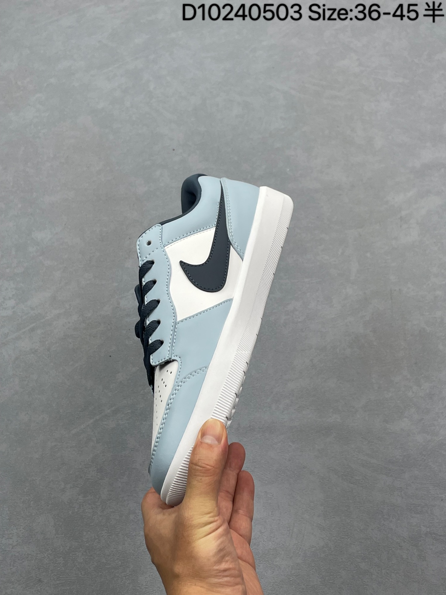 💰220
耐克Nike SB Chron Solarsoft ”Grey/White“太阳软底系列休闲百搭滑板板鞋
货号：HJ3489 141
尺码：36-45
编码：D10240503