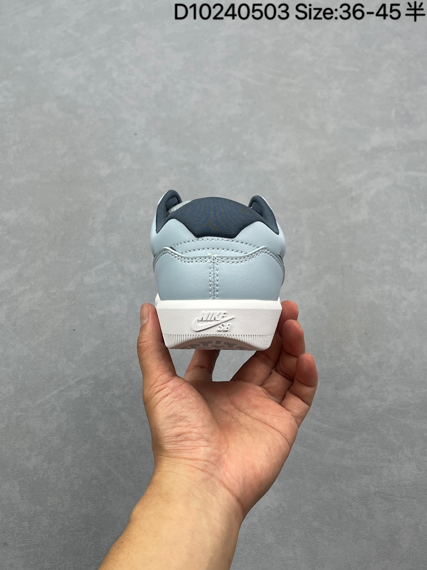 💰220
耐克Nike SB Chron Solarsoft ”Grey/White“太阳软底系列休闲百搭滑板板鞋
货号：HJ3489 141
尺码：36-45
编码：D10240503