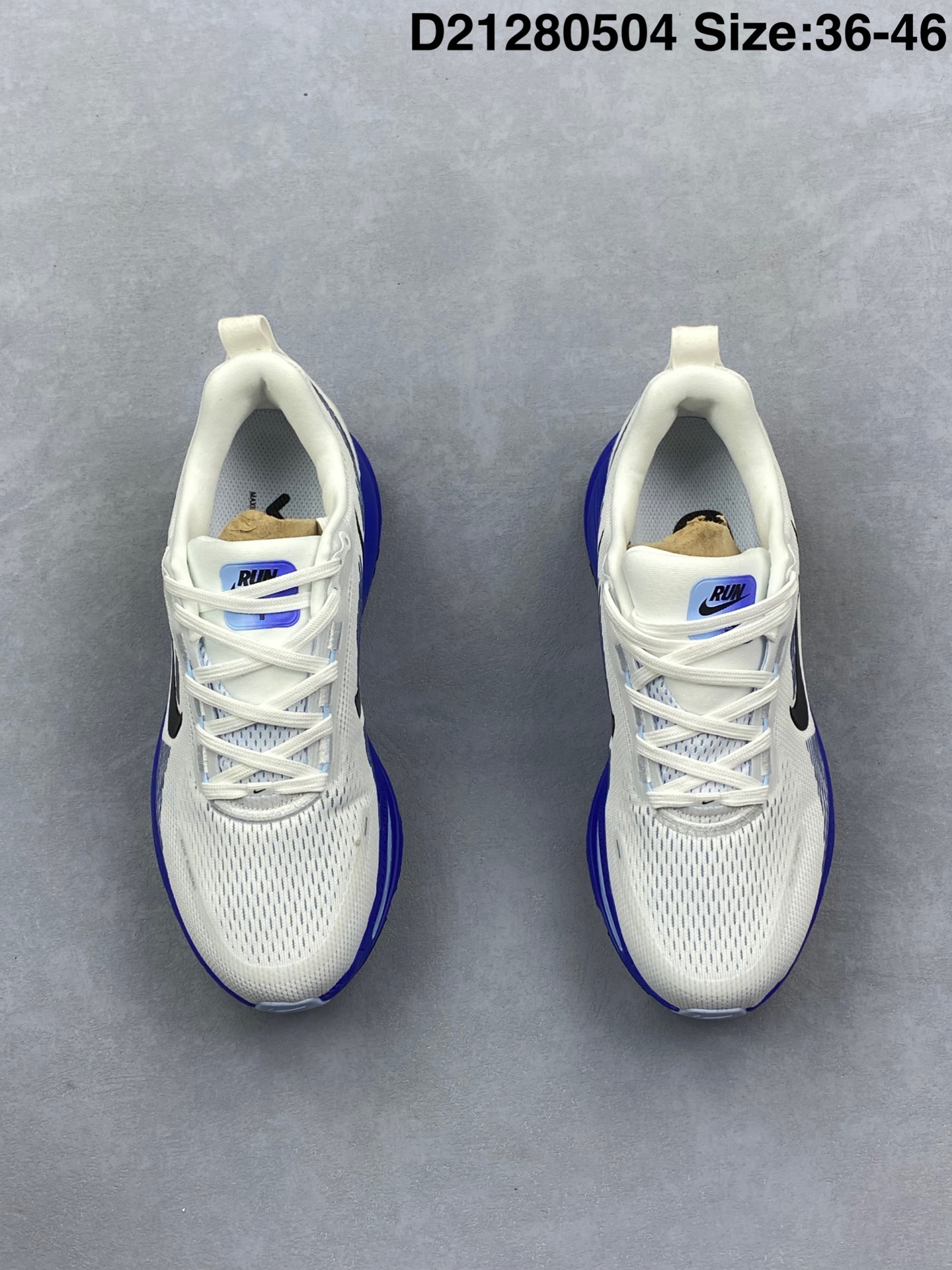 💰240
Nike VOMERO 18 耐克 舒适减震防滑 低帮跑步鞋
全掌ReactX泡绵中底 前掌和后跟还配备了Air Zoom气垫单元 据说跑起来更快更舒适哦 这次最大的升级点 首次引入了ReactX泡绵
货号：HM6803-104
尺码：36 36.5 37.5 38 38.5 39 40 40.5 41 42 42.5 43 44 45 46
编码：D21280504