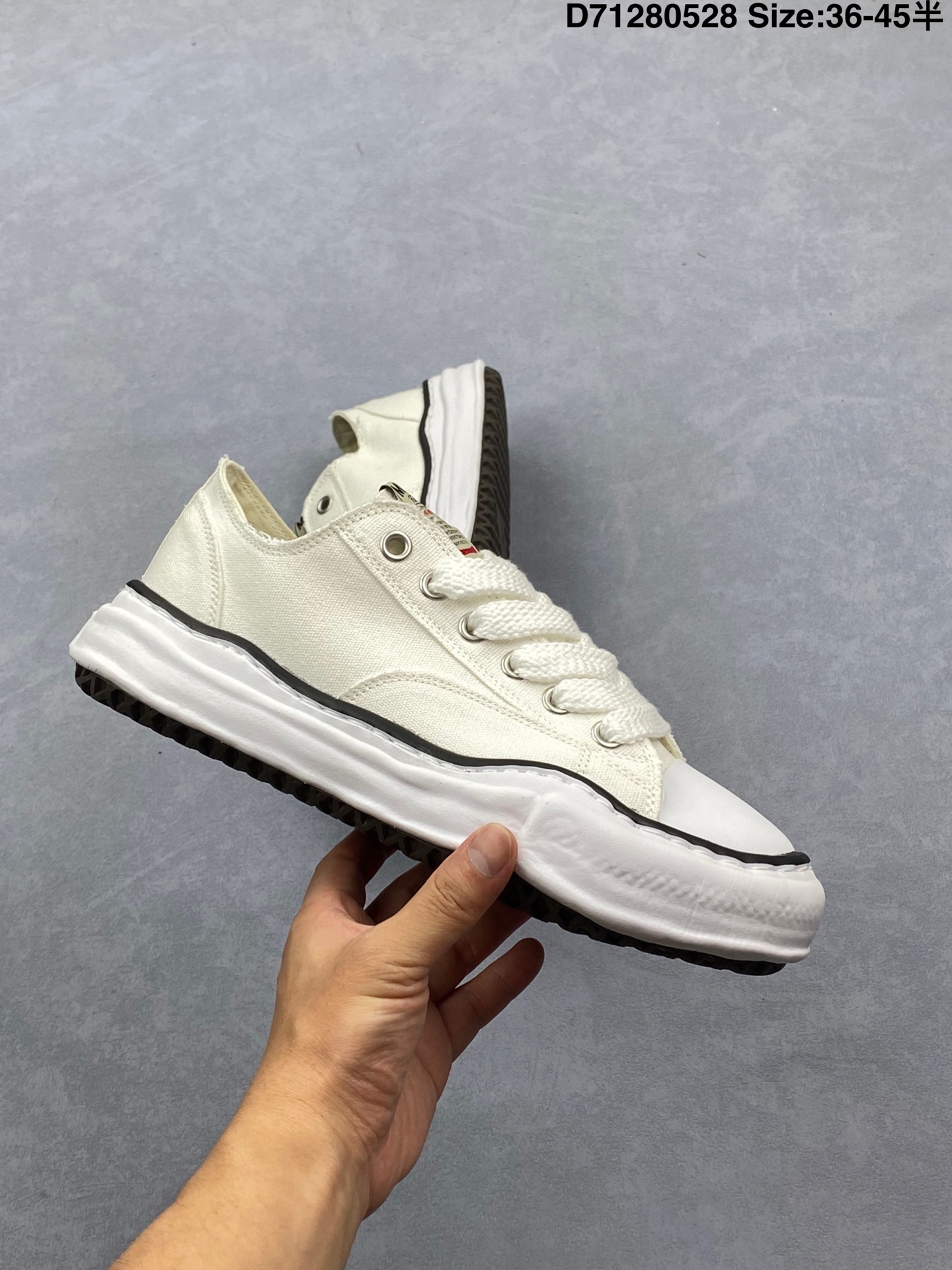 【公司级】余文乐挚爱单品 MMY Blakey 脏脏鞋 AMIRI骨头鞋同款 复古溶解风运动鞋 概念时装设计师・三原康裕品牌MMY/Maison MIHARA YASUHIRO Original Sole Canvas Low 变形溶解雪糕底低帮休闲百搭帆布面板鞋增高厚底老爹鞋.新款MMY三原康裕Blakey贝壳头溶解休闲板鞋日系运动鞋 MMY Blakey 三原康裕溶解鞋,贝壳头系列,上脚都是杠杠的好看,太百搭了,真的要吹爆三原康裕的贝壳头,比阿迪达斯的贝壳头高级太多,加上溶解大底,简直就是yyds. 类型:男女鞋 货号:A01FW702 带半码 编码:D71280528