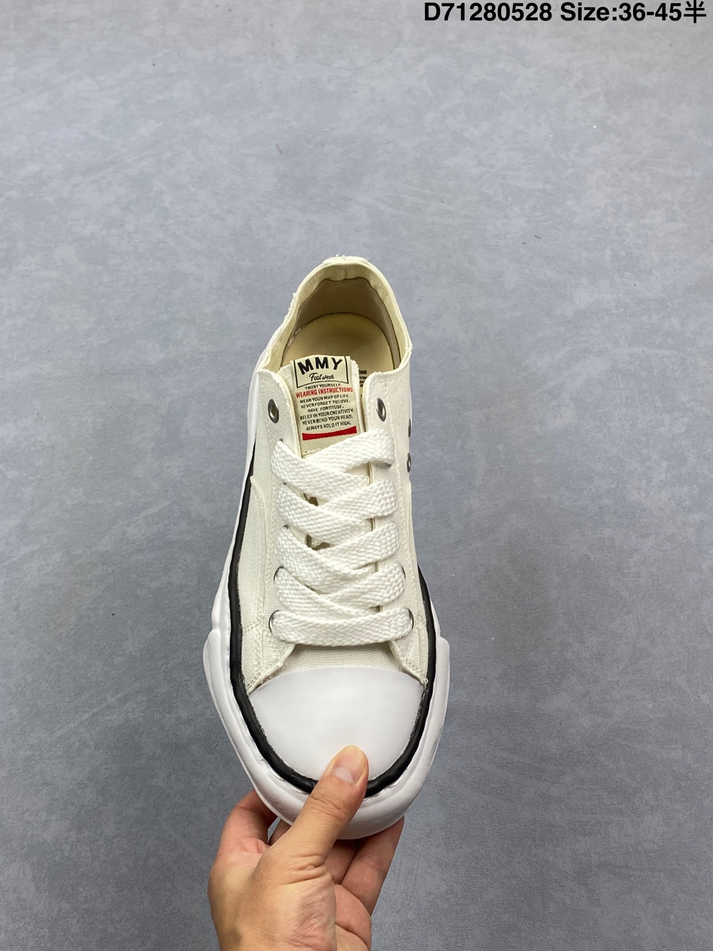 【公司级】余文乐挚爱单品 MMY Blakey 脏脏鞋 AMIRI骨头鞋同款 复古溶解风运动鞋 概念时装设计师・三原康裕品牌MMY/Maison MIHARA YASUHIRO Original Sole Canvas Low 变形溶解雪糕底低帮休闲百搭帆布面板鞋增高厚底老爹鞋.新款MMY三原康裕Blakey贝壳头溶解休闲板鞋日系运动鞋 MMY Blakey 三原康裕溶解鞋,贝壳头系列,上脚都是杠杠的好看,太百搭了,真的要吹爆三原康裕的贝壳头,比阿迪达斯的贝壳头高级太多,加上溶解大底,简直就是yyds. 类型:男女鞋 货号:A01FW702 带半码 编码:D71280528