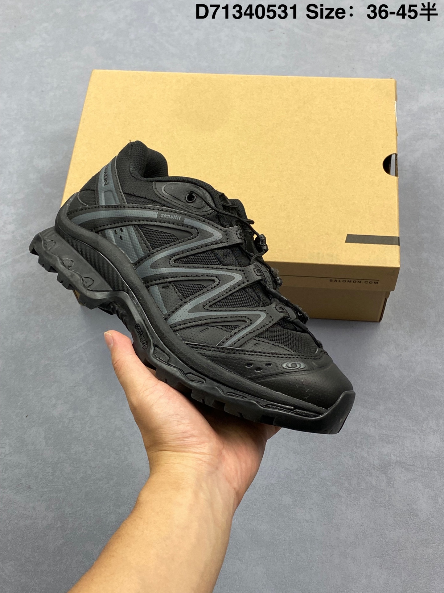 合集💰170
公司级✅Salomon XT-Quest ADV Beige “ 萨洛蒙 探索者系列户外越野跑鞋
28鞋面采用SENSIFIT贴合技术 全方位贴合包裹脚型 鞋跟部鞋底牵引设计 提供强大的抓地性能 更适应野外崎岖不平的道路 其3D ADVANCED CHASSIS底盘 材料轻量大化 钉齿设计更具稳定性、防护性 鞋底易磨损区运用CONTAGRIP高耐磨材料 应对城市硬质路面长距离跑考验
货号:410139 24 MO
尺码:36 36.5 37.5 38 38.5 39 40 40.5 41 42 42.5 43 44 45
编码:D71340531