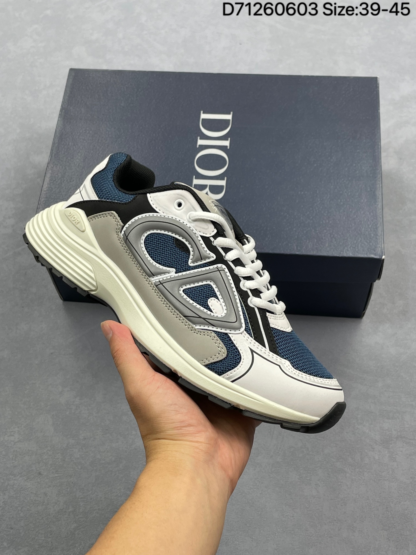 💰130
法国高奢时装品牌·迪奥/Dior B30 Low-Top Sneaker B30系列低帮经典老爹风系带复古休闲运动慢跑鞋
货号:3SN279ZRB_H553
尺码:39 40 41 42 43 44 45
编码:D71260603