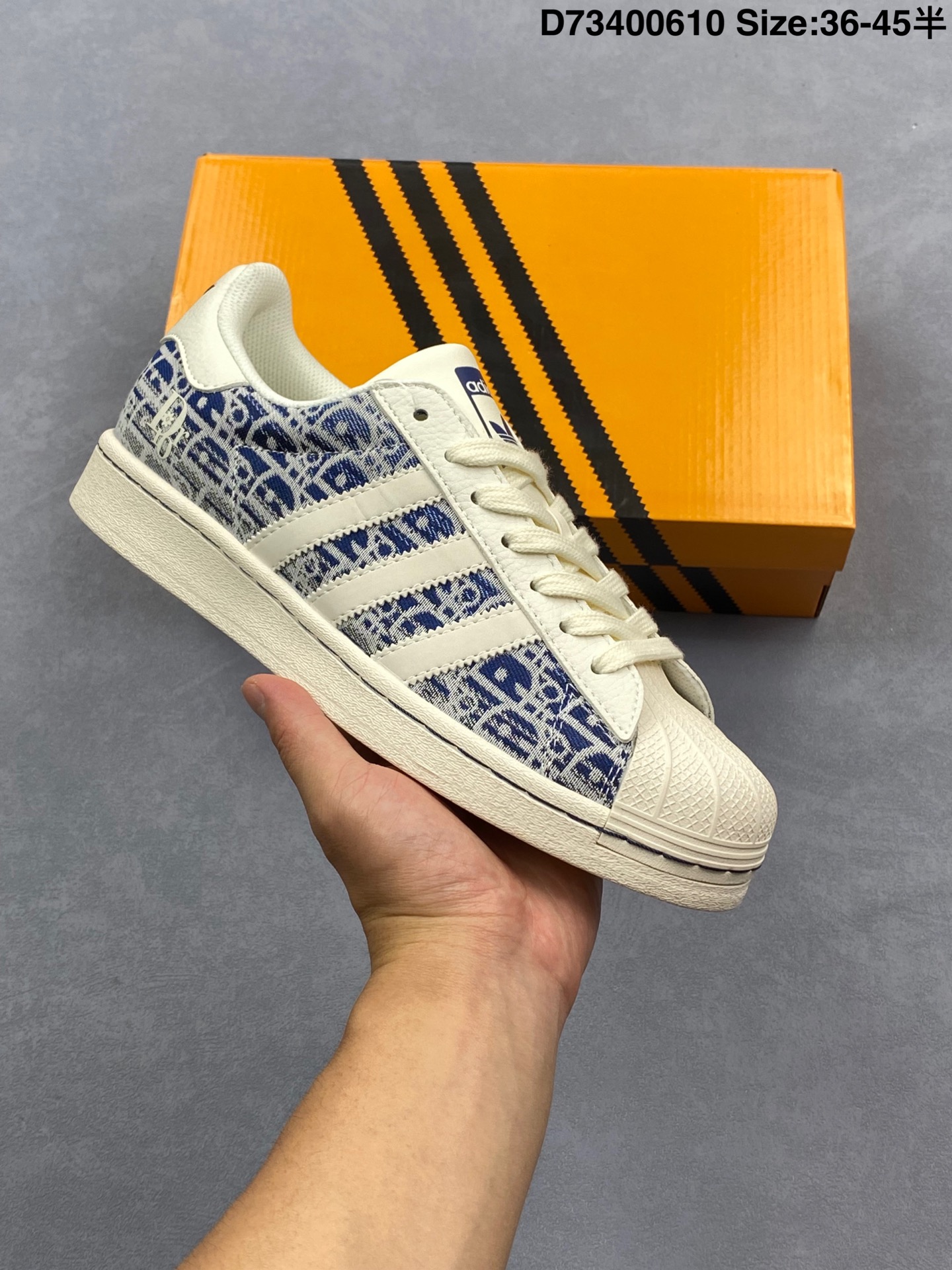 阿迪达斯AD Originals Superstar 经典贝壳头休闲板鞋 纯白 B27136 纯原鞋楦 立体LOGO 国内最高工艺 原装超软一体蓝底 头层抗裂牛皮 原厂数据密度鞋带 鞋舌3D高频版 货号:JY8916 D73400610