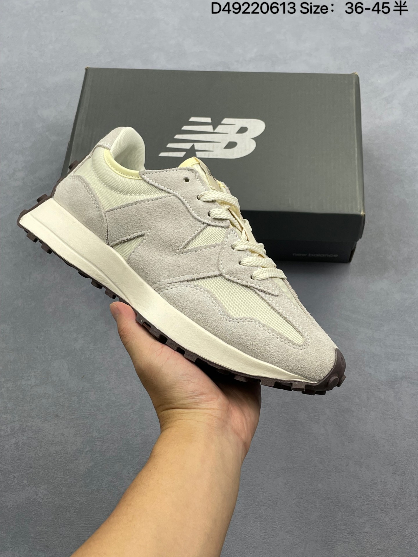 合集💰240 ✅New Balance MS327 复古休闲运动慢跑鞋 以更纯粹的复古风格设计打造的全新造型 侧身还以解构设计 将 N 字标志以做旧压花样式呈现 官方货号:WS327KC 尺码:36 37 37.5 38 38.5 39.5 40 40.5 41.5 42 42.5 43 44 45 ID:D49220613