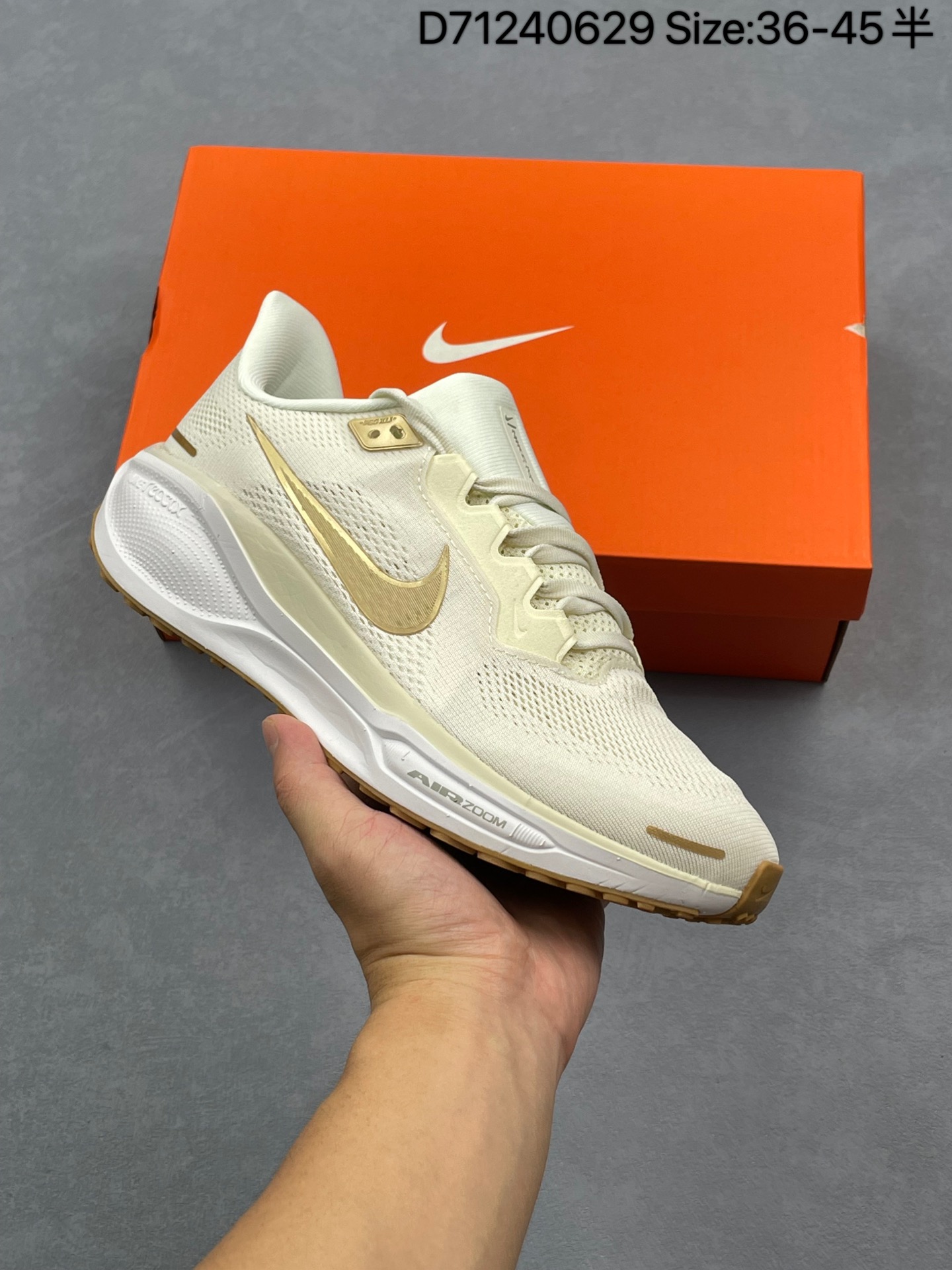 💰120
Nike「飞马新鞋」触感柔软，质感升级！随着“耐克「蓝图」系列”在巴黎的盛大发布，全新一代 登月41代 Nike Pegasus 41运动老爹鞋也正式登场啦！Nike Pegasus 41采用了全掌ReactX泡绵中底，前掌和后跟还配备了Air Zoom气垫单元，据说跑起来更快更舒适哦！这次最大的升级点，就是飞马系列首次引入了ReactX泡绵，听说相比React泡绵，能量回馈提升了整整13%哦！
货号：FD2723
编码D71240629
Size:36-45半