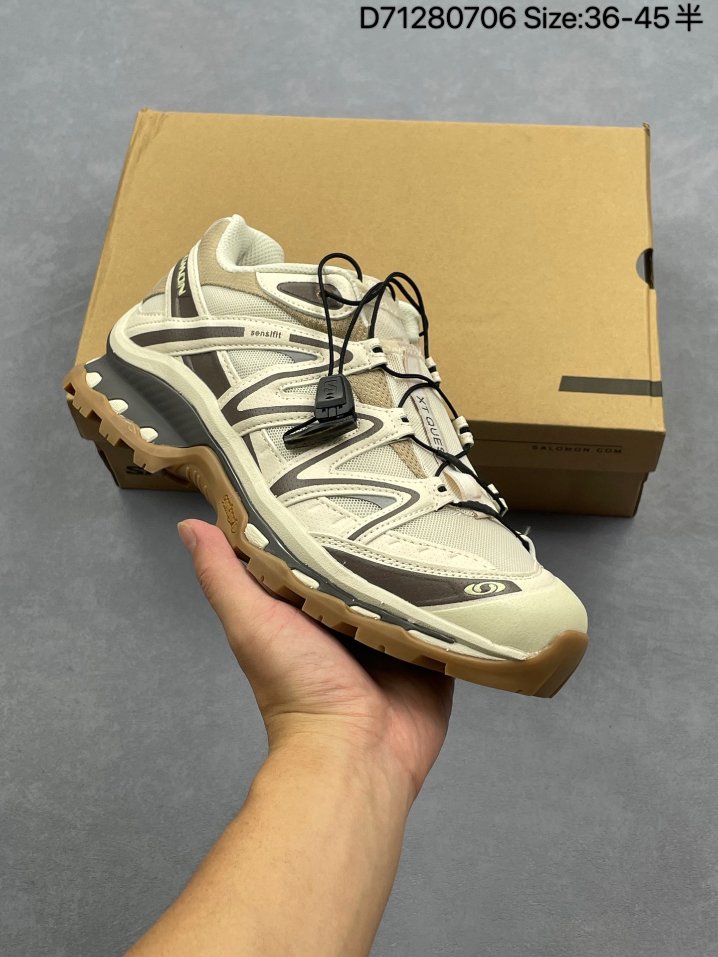 合集💰140
Salomon XA PRO 3D EXPANSE萨洛蒙户外越野跑鞋 鞋面采用SENSIFIT贴合技术 全方位贴合包裹脚型 鞋跟部鞋底牵引设计 提供强大的抓地性能 更适应野外崎岖不平的道路 其3D ADVANCED CHASSIS底盘 材料轻量大化 钉齿设计更具稳定性、防护性 鞋底易磨损区运用CONTAGRIP高耐磨材料 应对城市硬质路面长距离跑考验
货号:472456-20
尺码:36 36.5 37.5 38 38.5 39 40 40.5 41 42 42.5 43 44 45
D71280706