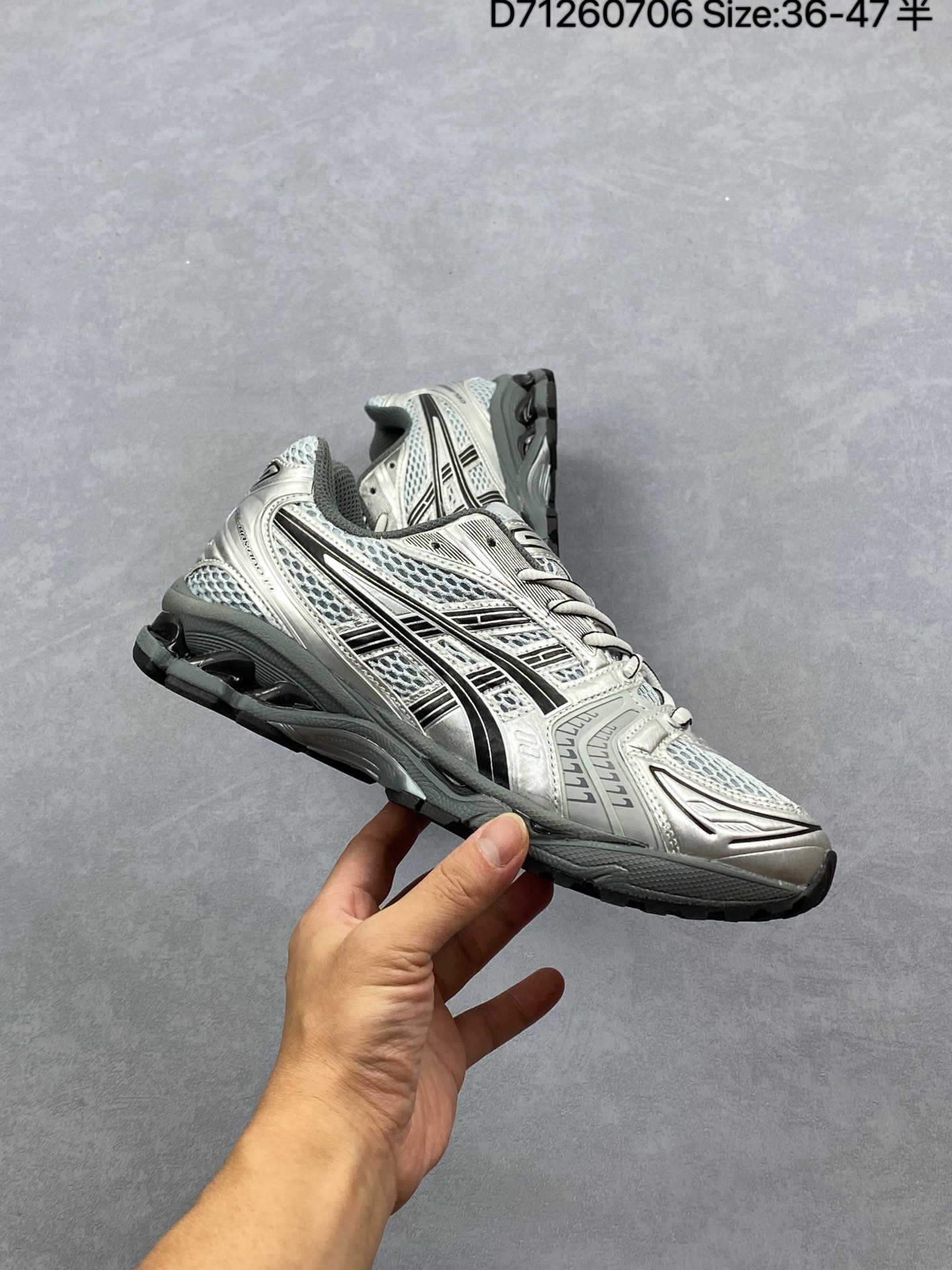 💰130
Asics/亚瑟士GEL-KAYANO 14男女鞋真标半码制 日产经典老牌-鬼塚虎/Onitsuka Tiger Mexico 66®经典墨西哥系列复古经典百搭板鞋休闲运动鞋慢跑鞋。采用柔软皮革鞋面,超国标含胶率耐磨耐弯折RB大底。产品从款式颜色造型上体现出追求舒适和细节的完美。鞋类更是推崇手工制作的严谨,融舒适性与可穿性的设计风格。注重细节的完美和别致魅力,既保持稳重,又不失轻松的时尚感。
类型:男女鞋
尺码:36-47含半码
编码:D71260706
货号:1203A706-020