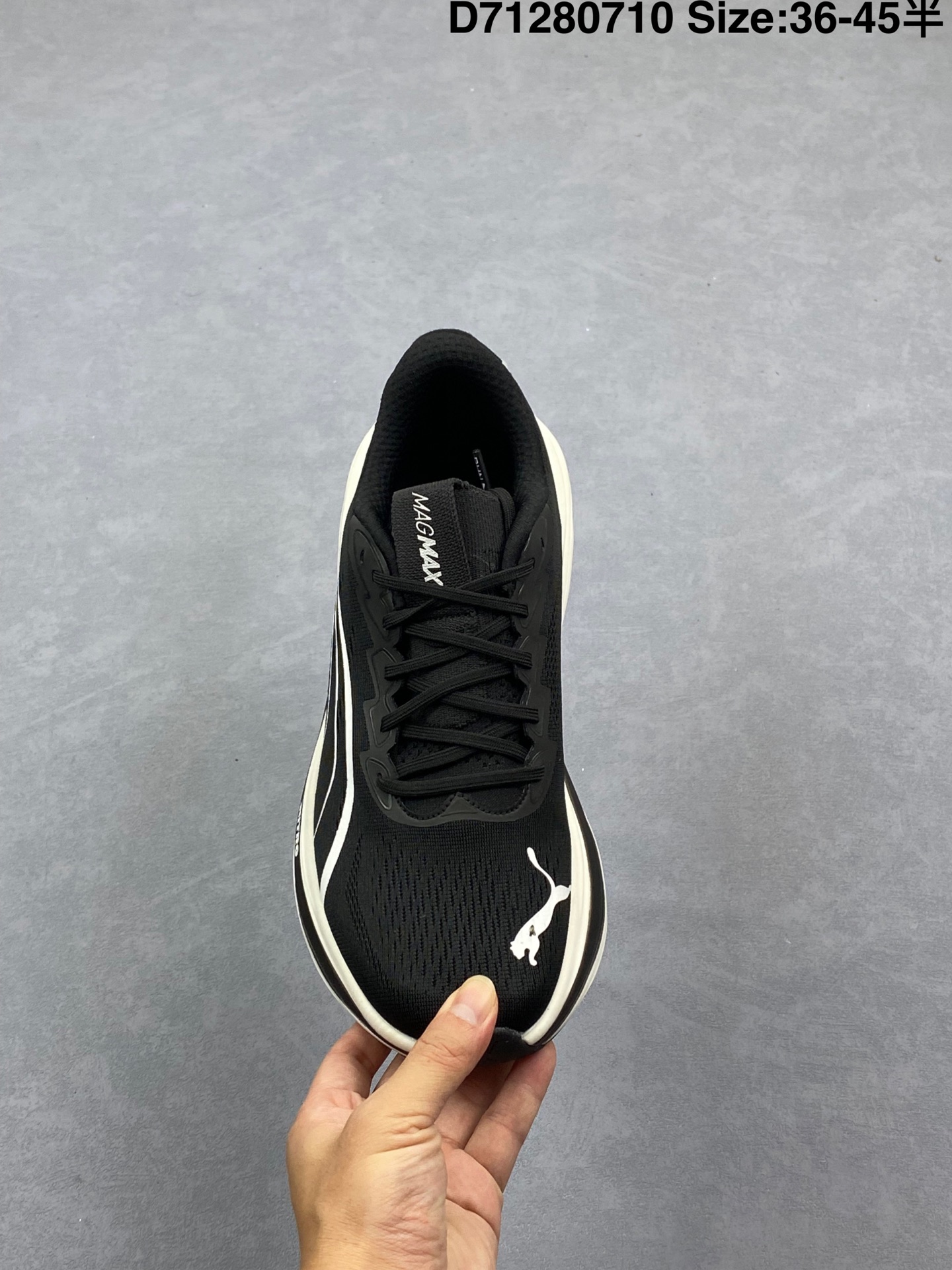 💰140
公司级✅Puma Race TO Beat The Elite 轻量跑鞋,彪马低帮专业越野跑步鞋 实拍首发 这款鞋5mm的前后掌落差 能让你贴近自然跑的步态 使你的身体对鞋子的缓震和支撑特性依赖变少 从而增加自身的下肢力量 鞋底防滑性能在下坡的石板台阶和原始路面都有很好的表现 厚底设计 在快速下坡时起到缓震保护作用 减少重力给予脚踝 膝部 髋关节等处带来的冲击力。
货号:310089-01
Size:如图
D71280710