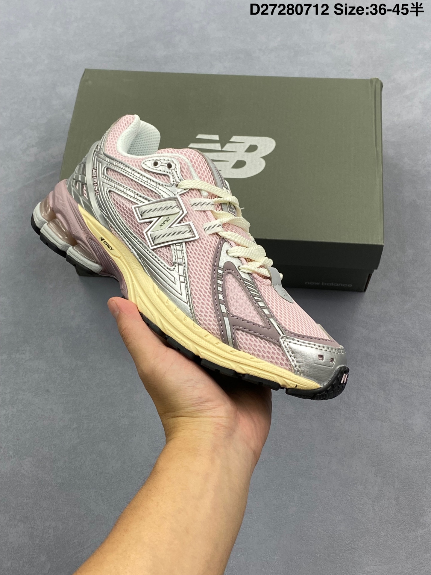 💰290
New Balance M1906系列 新百伦 复古单品宝藏老爹鞋款
复古元素叠加 质感超级棒 原楦版型材料细节做工精细 作为NB最经典的档案鞋型之一
官方货号:U1906RBB
尺码:36 37 37.5 38 38.5 39.5 40 40.5 41.5 42 42.5 43 44 45
ID:D27280712