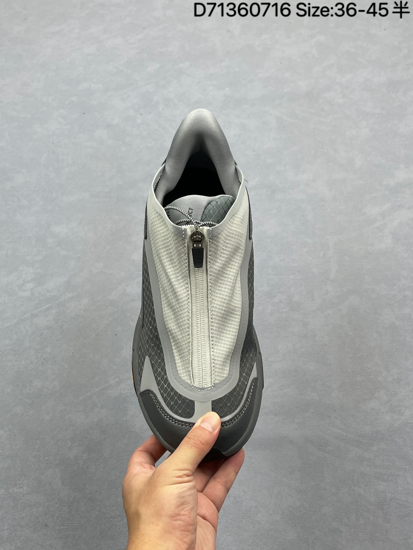 💰180
HOKA户外防水运动休闲鞋 HOKA ONE ONE Tor Summit 舒适百搭 防滑耐磨 低帮 徒步鞋 男女同款 黑色
独家私模 原鞋开模 1:1精品工艺
采用头层牛皮 防水工艺出品 妥妥的市场顶流产品
货号:1162850 / CRBN
尺码:36 36.5 37.5 38 38.5 39 40 40.5 41 42 42.5 43 44 45
编码:D71360716