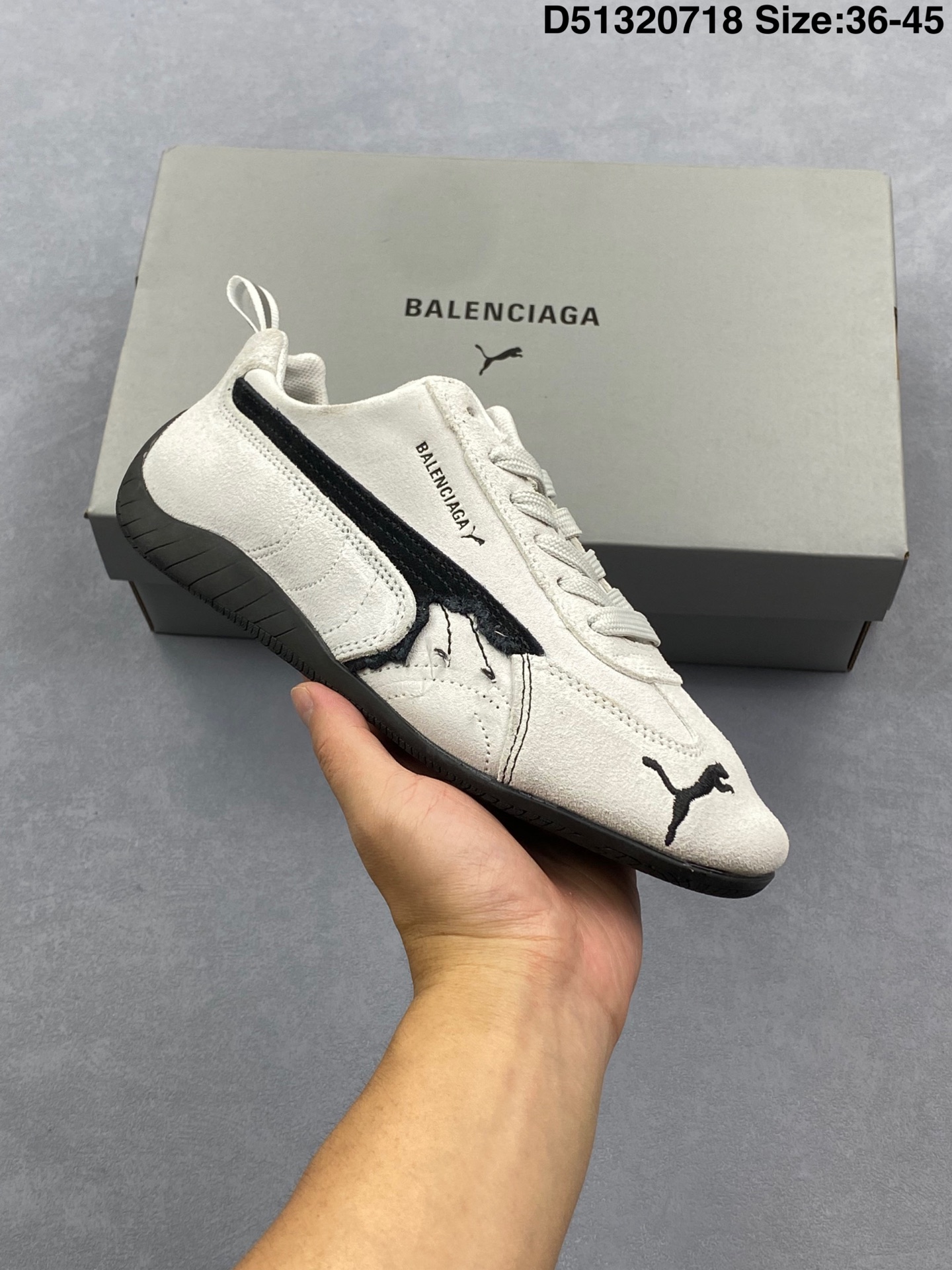 纯原✅PUMA 彪马 x Balenciaga巴黎世家 Speedcat 系列 薄底鞋 牛皮绒面革 圆头做旧磨损 低帮 生活休闲鞋 极速赛车系列 复古运动休闲跑鞋 充正版本 鞋面设计轻量透气 提供了舒适性和穿着感受 柔软内里材质 穿着更加舒适 橡胶鞋底提供持久的牵引力 官方货号:406519-01 ID:D51320718