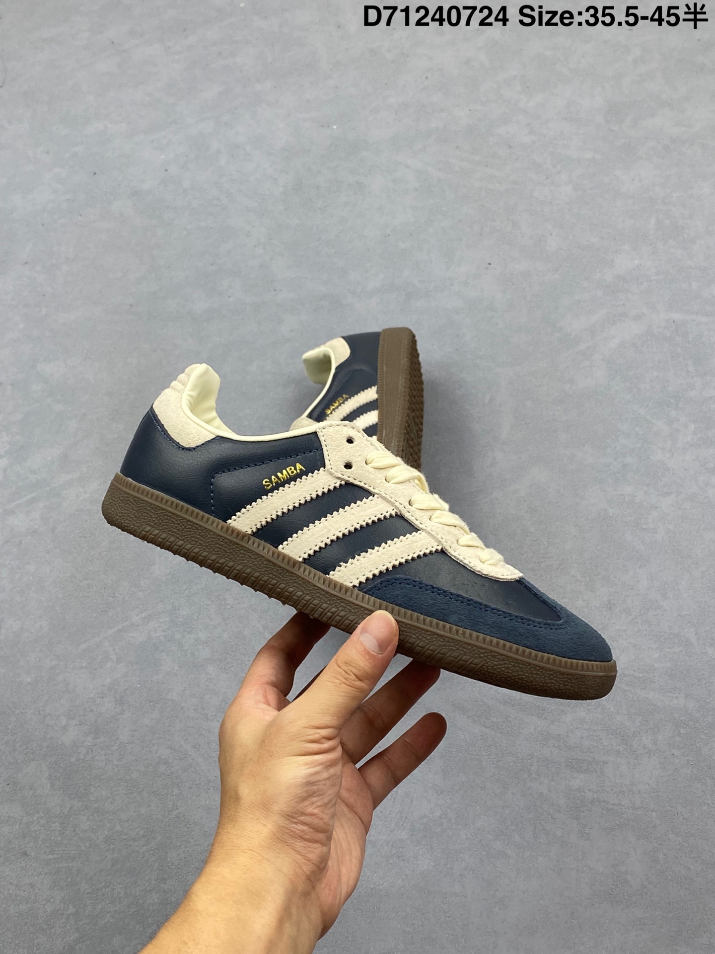 💰120
真标✅阿迪达斯AD Originals Samba OG桑巴舞系列绅士德训足球风百搭休闲运动板鞋
贷号：JI3217
尺码：36 36.5 37 38 38.5 39 40 40.5 41 42 42.5 43 44 45
编码：D71240724 Size:36～45半