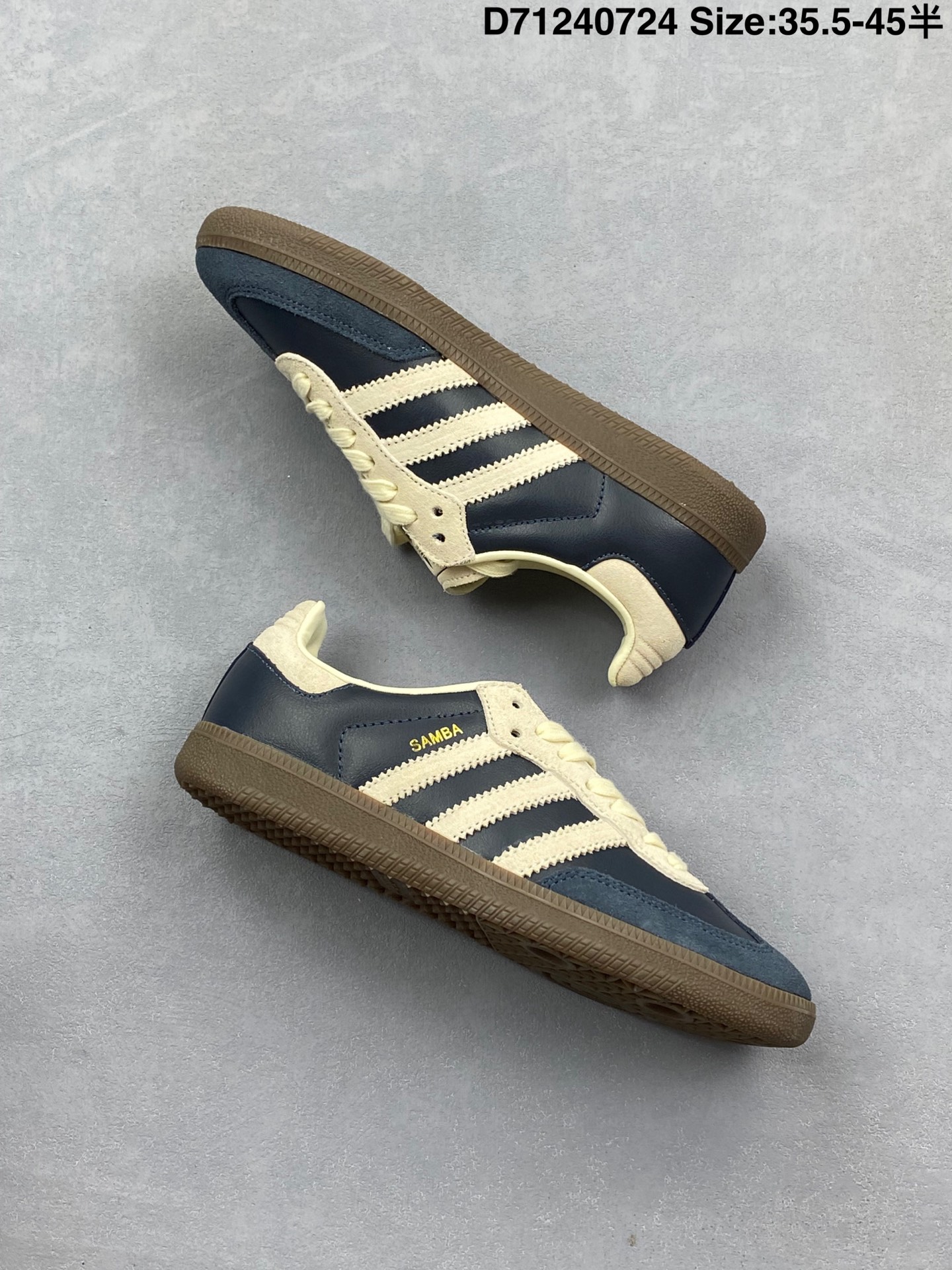 💰120
真标✅阿迪达斯AD Originals Samba OG桑巴舞系列绅士德训足球风百搭休闲运动板鞋
贷号：JI3217
尺码：36 36.5 37 38 38.5 39 40 40.5 41 42 42.5 43 44 45
编码：D71240724 Size:36～45半