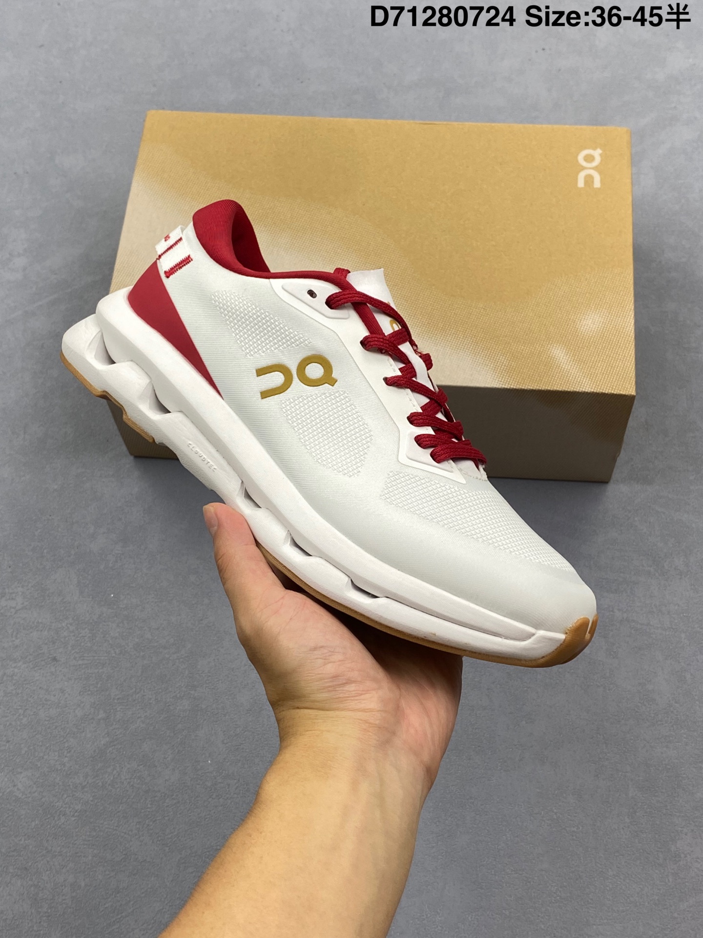 💰140
公司级✅On昂跑 Cloudstratus 3 户外街头机能风新兴品牌轻便低帮跑步鞋 
首发实拍鞋款以网球为灵感的运动休闲鞋 大胆的复古外观与革新科技融合 助力运动生活的活力探索 
尺码:36-45半
D71280724