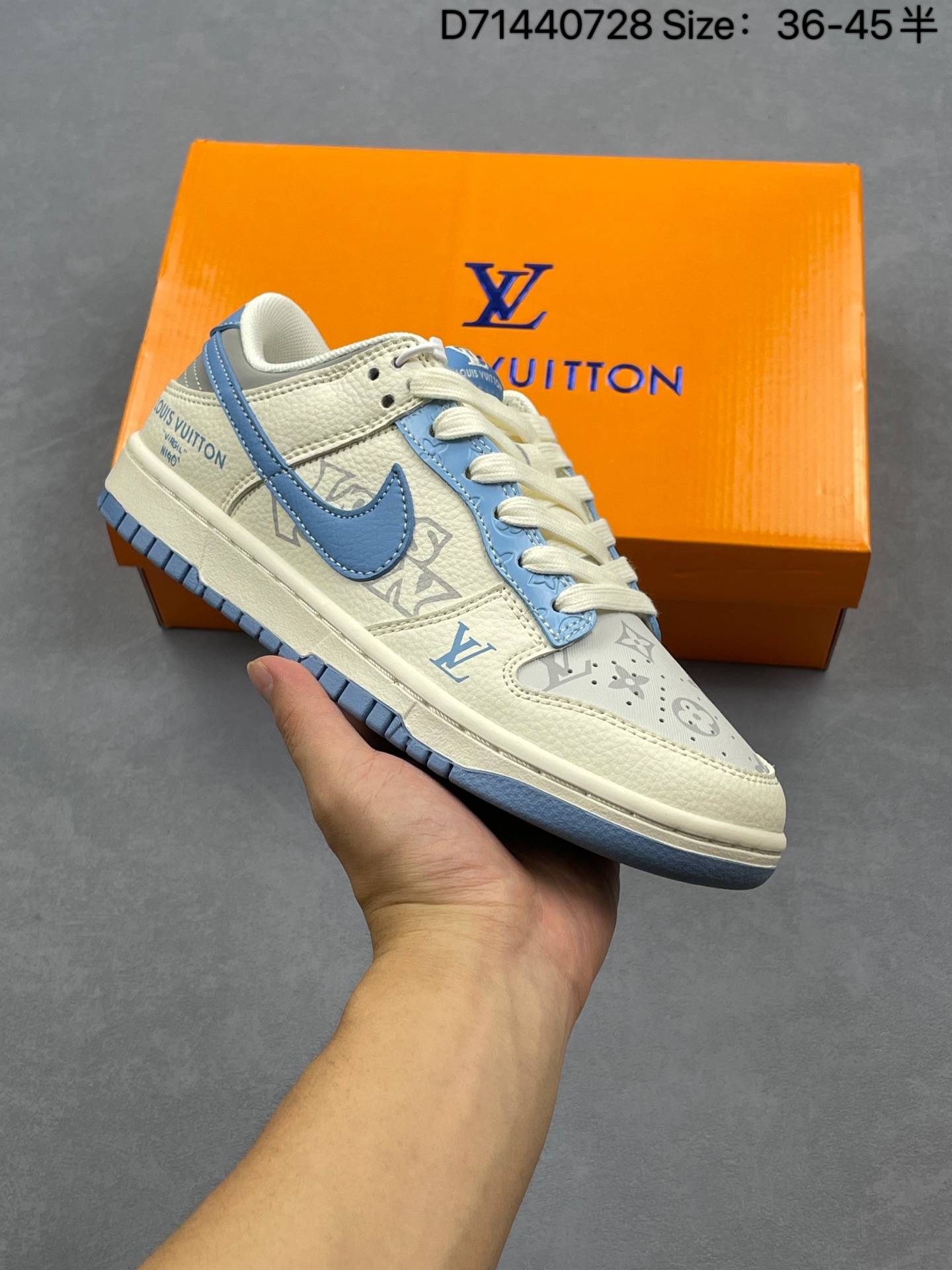 💰220
NK Dunk Low Retro “DIY高端定制”
低帮休闲运动板鞋
原装头层材料 用料绝不含糊 独家版型蒸餾加工帶來的是更好的视觉和脚感体验 清洁度 电绣工艺 皮料切割干净无任何毛边 细节完美
货号:HS8068 054
尺码:36 36.5 37.5 38 38.5 39 40 40.5 41 42 42.5 43 44 45
编码:D71440728