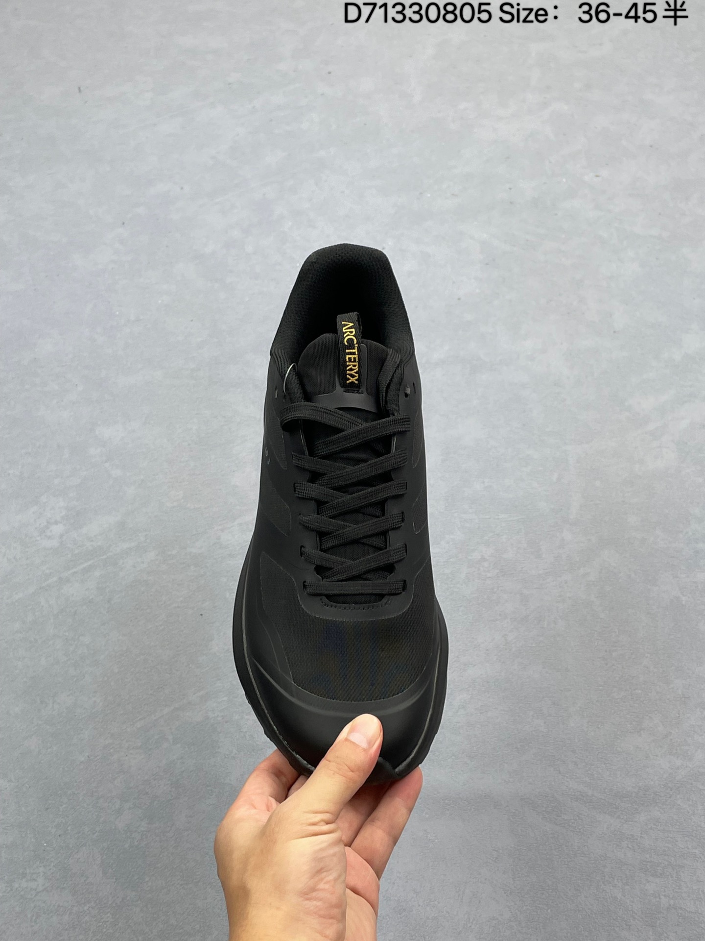 💰165
ARC‘TERYX始祖鸟AERIOS FL GTX M 1DY防水 男子 徒步鞋
采用跑步鞋设计理念,贴合脚型以减少摩擦,中帮设计提升支撑性并防止异物进入鞋内。鞋面采用GORE-TEX防水透气膜,兼顾舒适性与透气性。
外底:搭载Vibram® Megagrip橡胶大底,提升湿地抓地力
中底:压缩EVA材质提供回弹缓冲,内置TPU铁片增强抗扭转稳定性
货号:071244-400237
尺码:如图
lD:D71330805