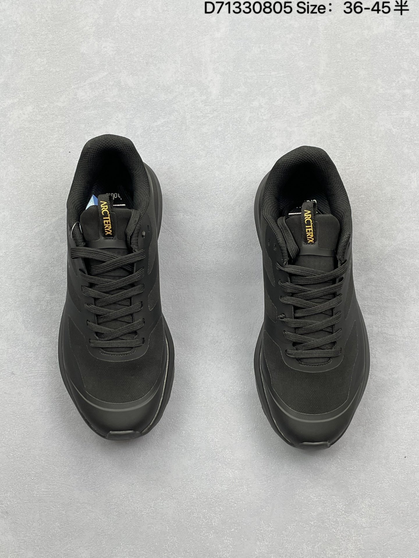 💰165
ARC‘TERYX始祖鸟AERIOS FL GTX M 1DY防水 男子 徒步鞋
采用跑步鞋设计理念,贴合脚型以减少摩擦,中帮设计提升支撑性并防止异物进入鞋内。鞋面采用GORE-TEX防水透气膜,兼顾舒适性与透气性。
外底:搭载Vibram® Megagrip橡胶大底,提升湿地抓地力
中底:压缩EVA材质提供回弹缓冲,内置TPU铁片增强抗扭转稳定性
货号:071244-400237
尺码:如图
lD:D71330805