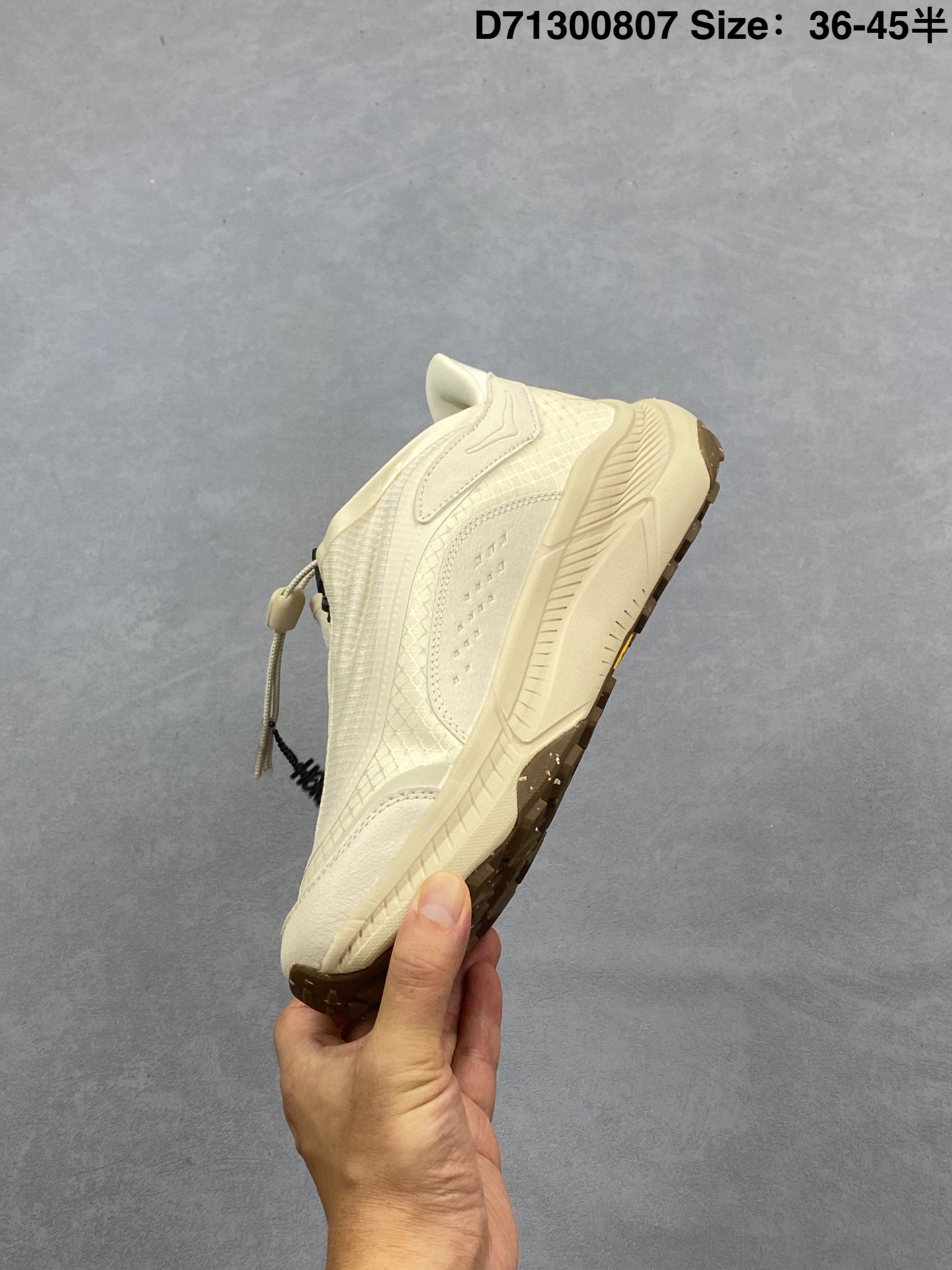 合集💰150
HOKA户外防水运动休闲鞋 HOKA ONE ONE Tor Summit 舒适百搭 防滑耐磨 低帮 徒步鞋 男女同款 黑色
独家私模 原鞋开模 1:1精品工艺
采用头层牛皮 防水工艺出品 妥妥的市场顶流产品
货号:1162850 / CRBN
尺码:36 36.5 37.5 38 38.5 39 40 40.5 41 42 42.5 43 44 45
编码:D71300807