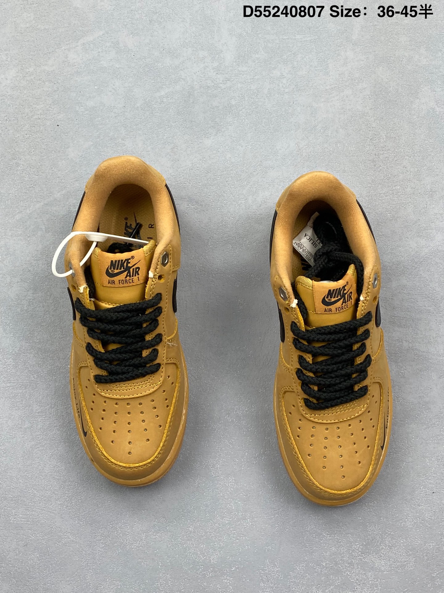 💰120
公司级✅Nike Air Force 1 Low 07 画里有画 可爱 黑棕 美拉德 棕黑 原楦头原纸板 打造纯正低帮空军版型 专注外贸渠道 全掌内置蜂窝气垫 原盒配件 原厂中底钢印、拉帮完美 
官方货号：FZ7372-200
Size：36 36.5 37.5 38 38.5 39 40 40.5 41 42 42.5 43 44 44.5 45 
编码：D55240807