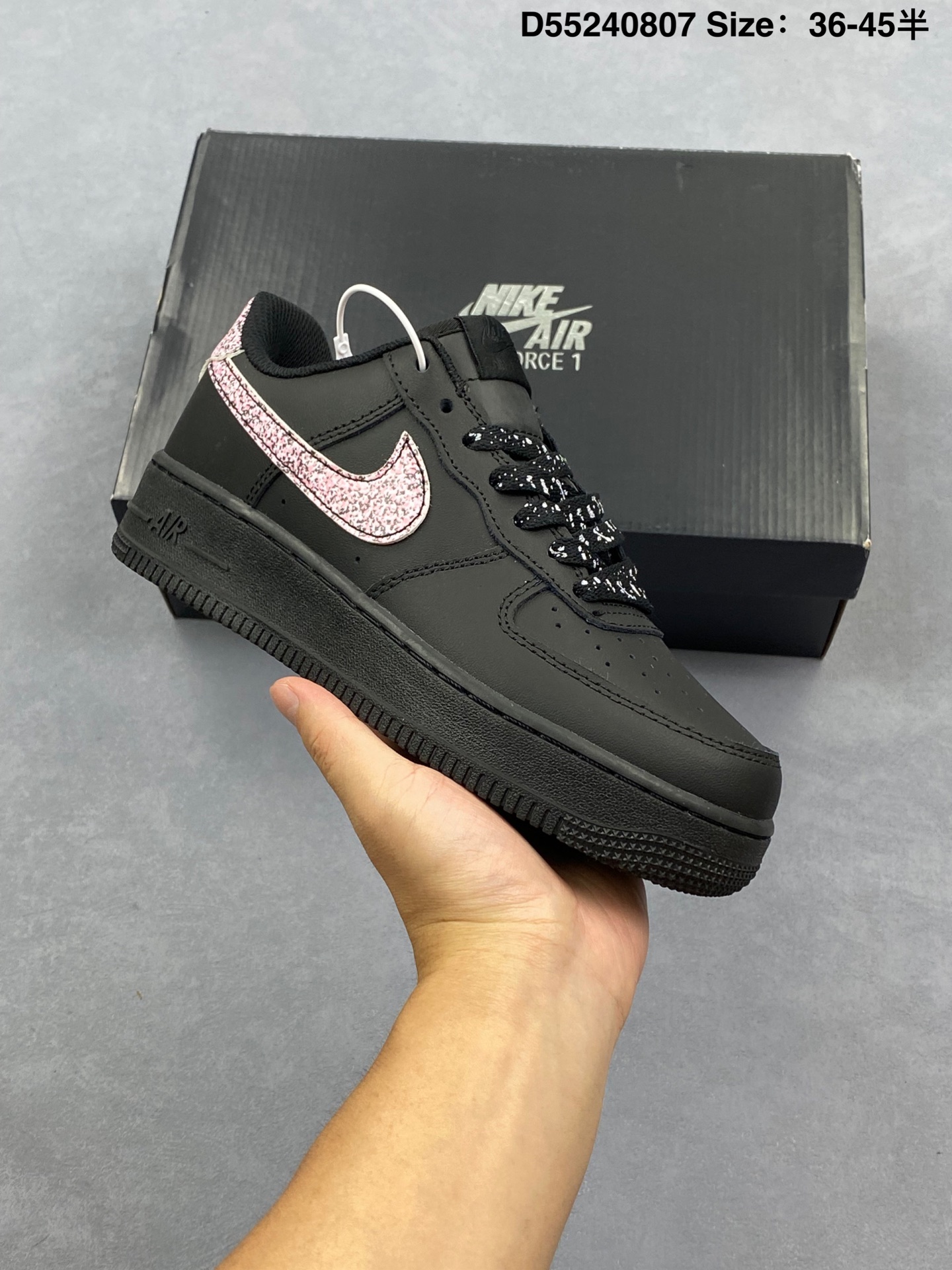 合集💰120
公司级✅Nike Air Force 1 Low 07 画里有画 可爱 黑棕 美拉德 棕黑 原楦头原纸板 打造纯正低帮空军版型 专注外贸渠道 全掌内置蜂窝气垫 原盒配件 原厂中底钢印、拉帮完美 
官方货号：FZ7372-200
Size：36 36.5 37.5 38 38.5 39 40 40.5 41 42 42.5 43 44 44.5 45 
编码：D55240807