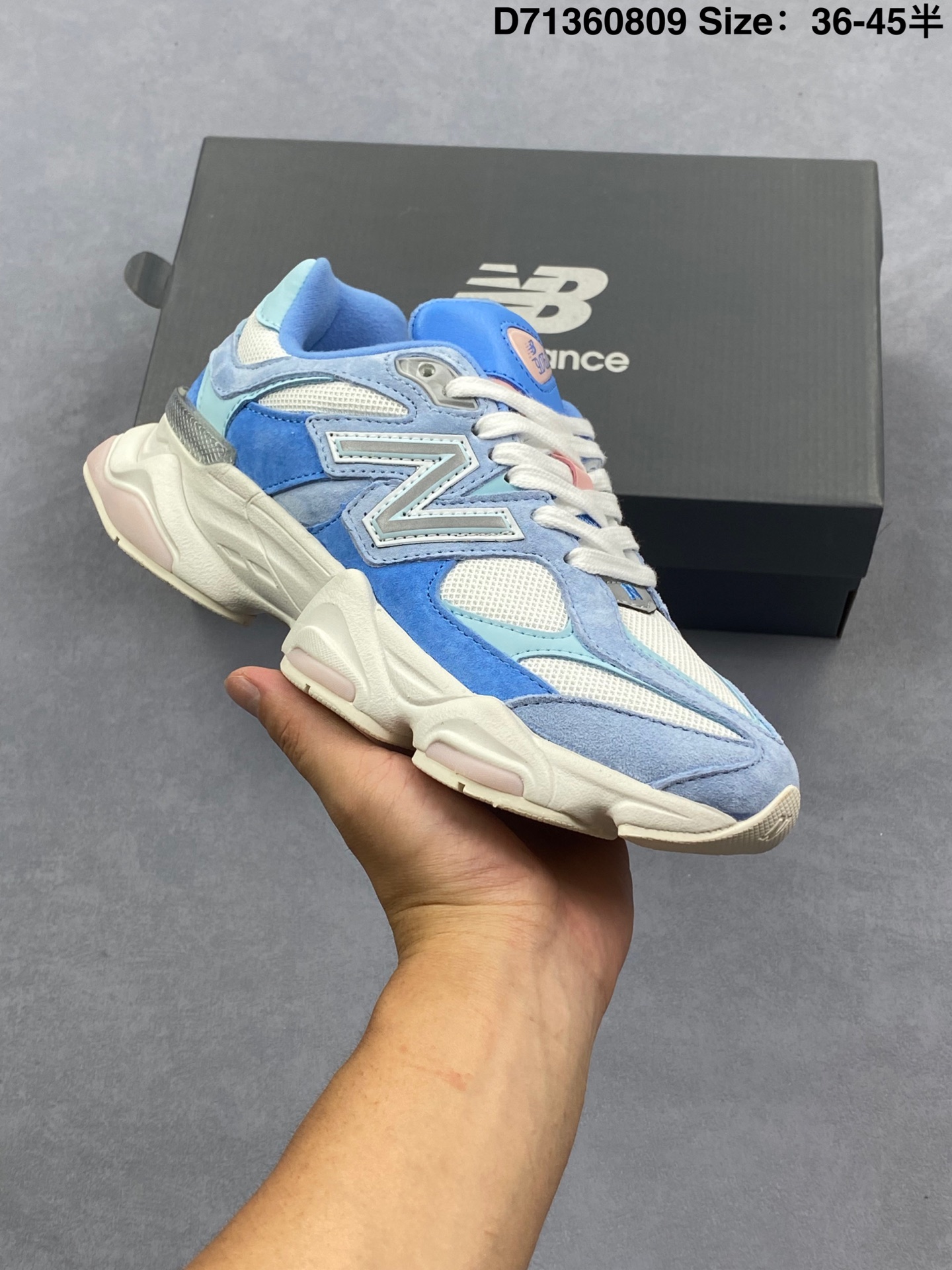 💰180
Joe Freshgoods x New Balance NB9060 联名款 复古休闲运动慢跑鞋 
鞋款灵感源自设计师本人对夏日的怀日回忆。鞋面大身由空间双格及磨砂鞋面拼接而生，配以柔和、温暖的粉橘色调，夏日氛围拉满#采用大面积网眼以及麂皮材质覆盖鞋身，还原经典气质。搭载ABZORB避震科技，由泡沫聚酯制成，上脚可以有效减少由鞋底反弹对身体及双腿的冲击力
货号: U9060
Size：36 37 37.5 38 38.5 39.5 40 40.5 41.5 42 42.5 43 44 45
编码：D71360809