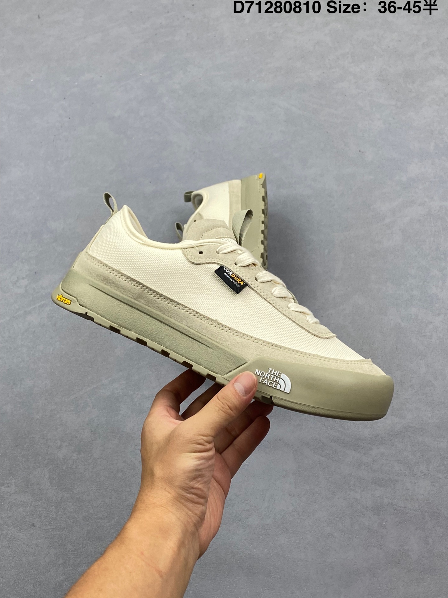 💰140
北面THE NORTH FACE GLENCLYFFE
面料采用进口磨砂牛皮 公司级版本
鞋底采用Vibram黄金大底
专门为鞋底设计的橡胶以出色的耐磨性
良好的防滑性或得不少户外运动爱好者的喜欢
专业户外登山品牌(北面)The North Face自1966年创立,由两位热爱登山徒步的年轻登山者于美西旧金山开创,不断透过研发与创新,并且将最先进的技术结合在服装与鞋款设计,生产多种外型帅气且专业能力非常强的户外运动装备而备受欢迎
官方货号:NF0A8AD98IR-080
尺码:36-45
D71280810