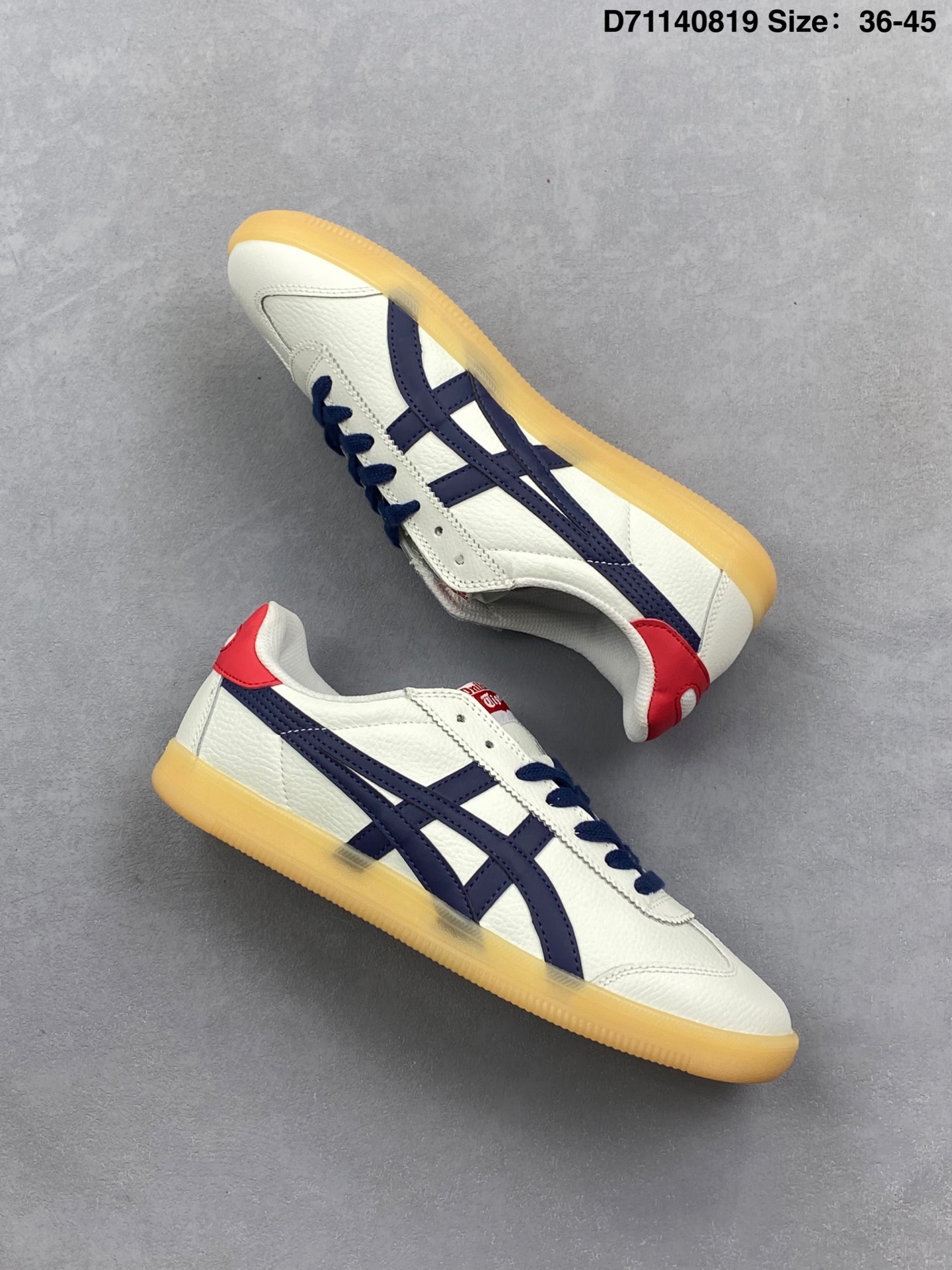 💰70
亚瑟士 Onitsuka Tiger Tokuten复古低帮休闲跑鞋 实拍首发
TOKUTEN的灵感来源于80年代的室内用鞋
T-TOE前足补强设计 室内鞋的橡胶大底元素
复古经典 是TIGER拥趸追捧款
鞋跟 鞋舌处印有鬼塚虎特有的品牌logo标志
提升品牌的认知度 柔软内里材质 穿着更加舒适
改良后的鞋底设计 更具防滑性
size:如图所示
货号:1183B938-100
编码:D71140819