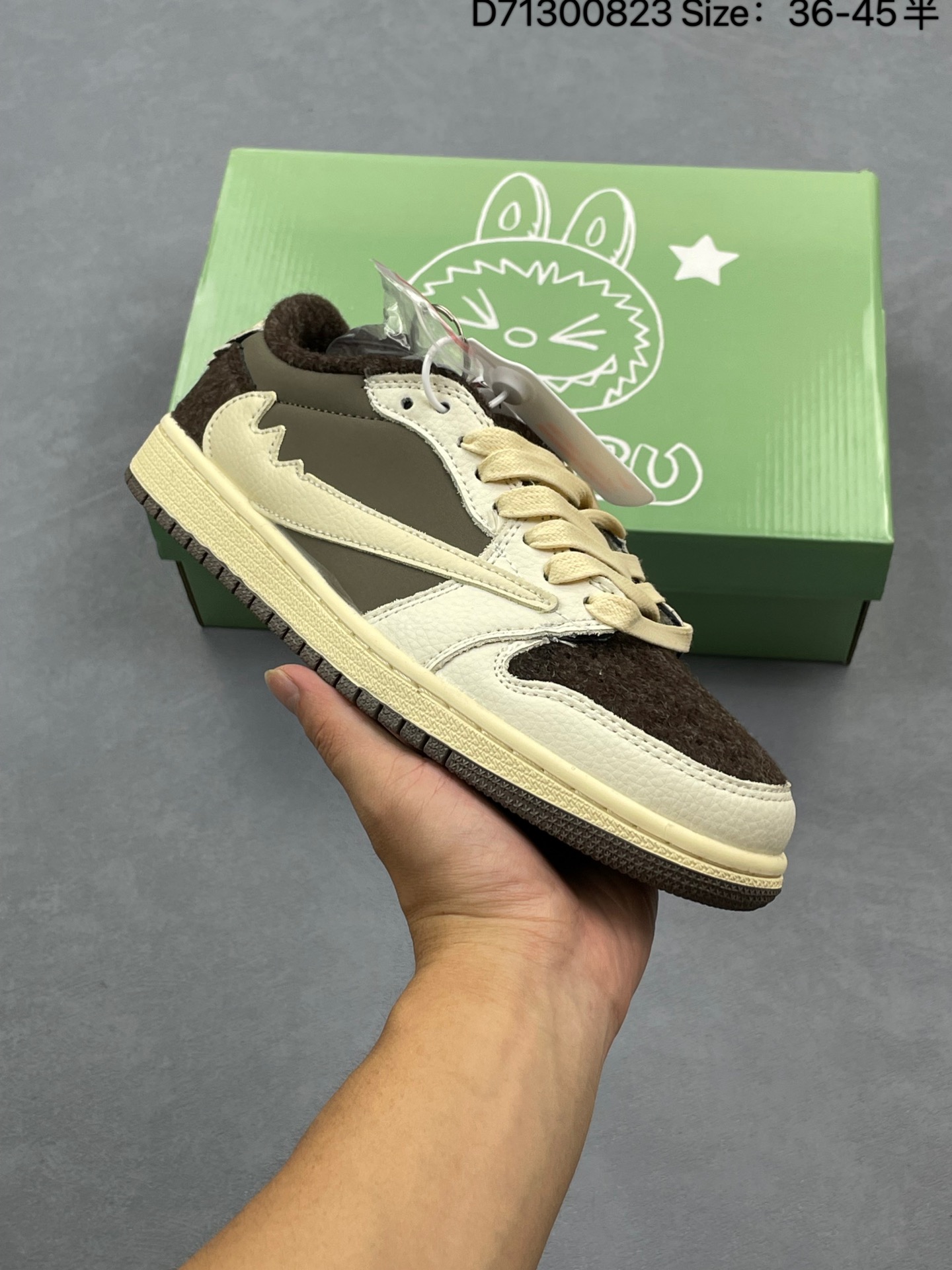 💰150
NK Dunk Low Retro 低帮休闲运动板鞋
原装头层材料 用料绝不含糊 独家版型蒸餾加工帶來的是更好的视觉和脚感体验 清洁度 电绣工艺 皮料切割干净无任何毛边 细节完美
货号:XX2025
尺码:36 36.5 37.5 38 38.5 39 40 40.5 41 42 42.5 43 44 45
ID:D71300823
