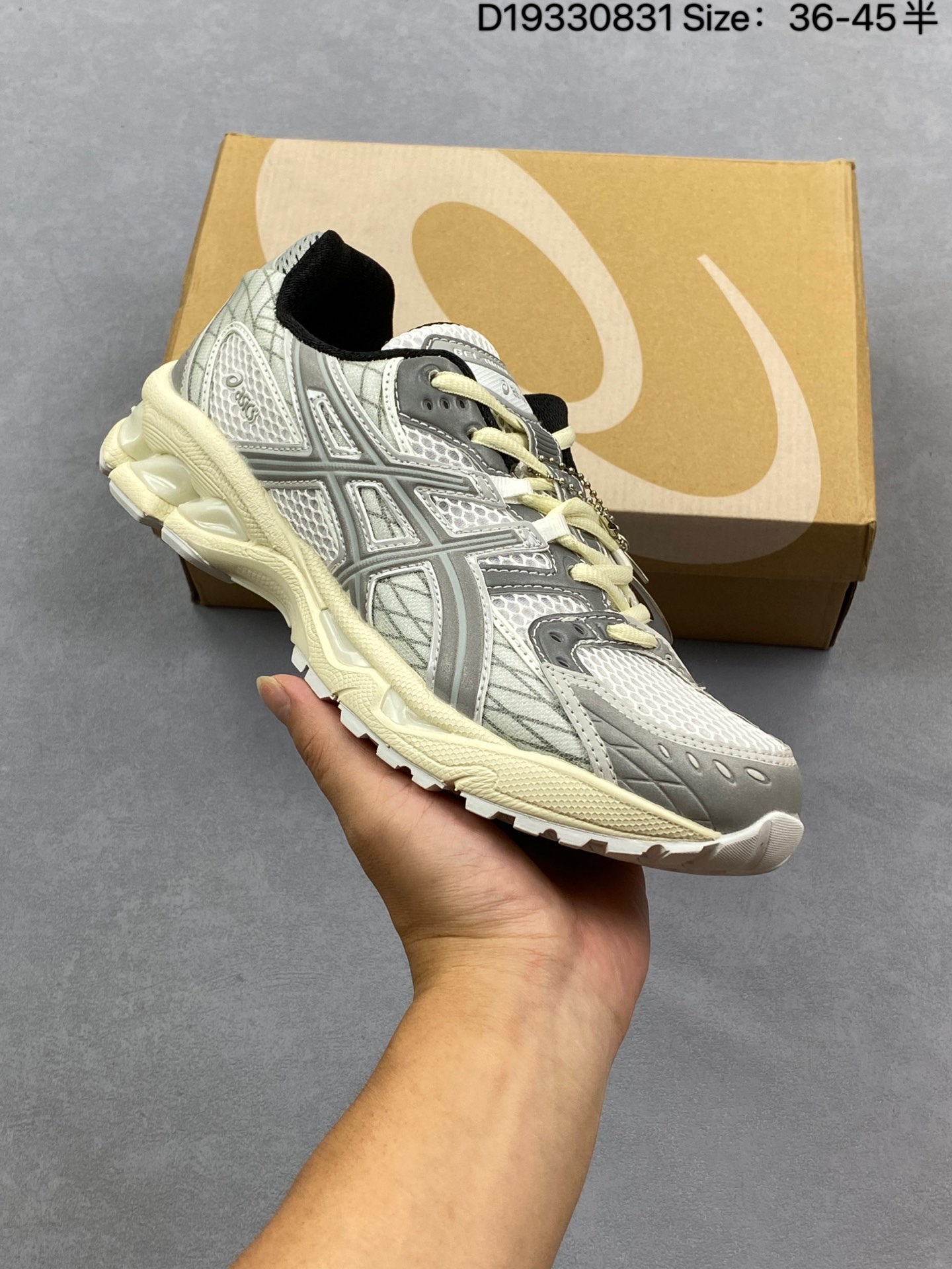 合集💰165
公司级✅Asics GEL-Nimbus 10.1 亚瑟士 复古先锋 潮流 拼接耐磨 低帮休闲跑步鞋
货号:1203A820-100
尺码:36-45半
D19330831